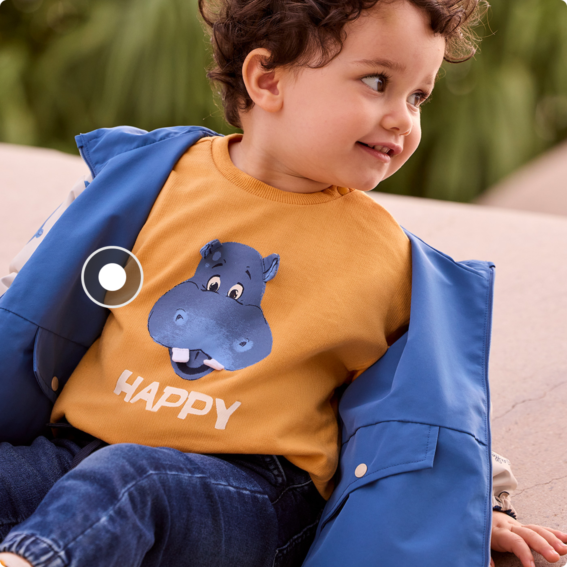 ´Ένα ρούχο, δύο looks: ένα ευέλικτο αδιάβροχο!