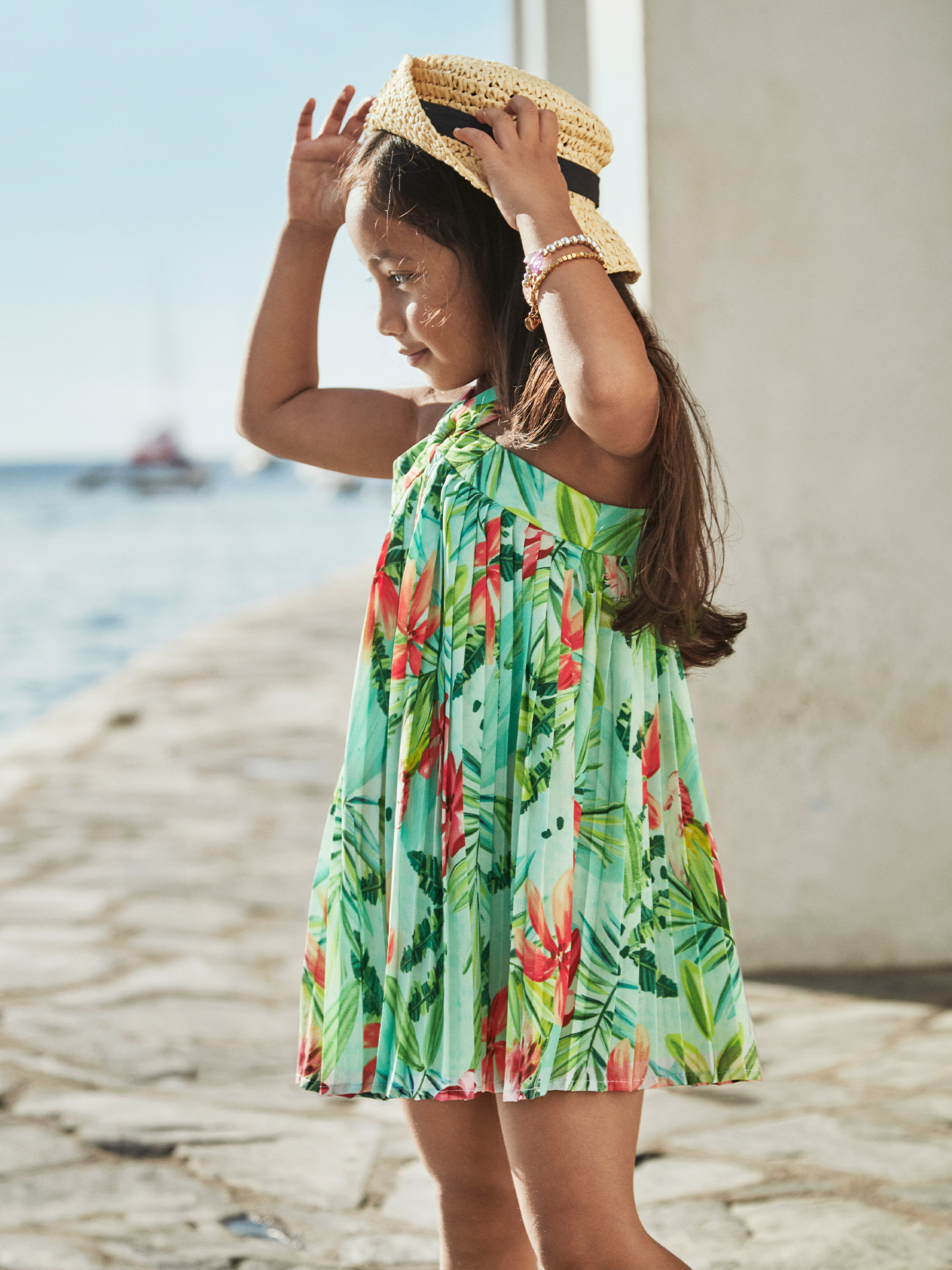 Look Carlota