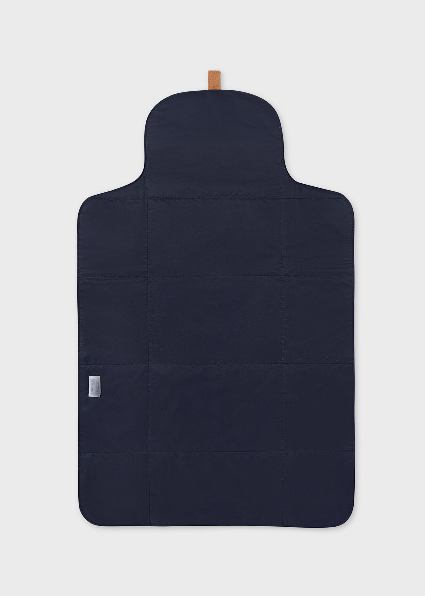 Two-tone changing mat