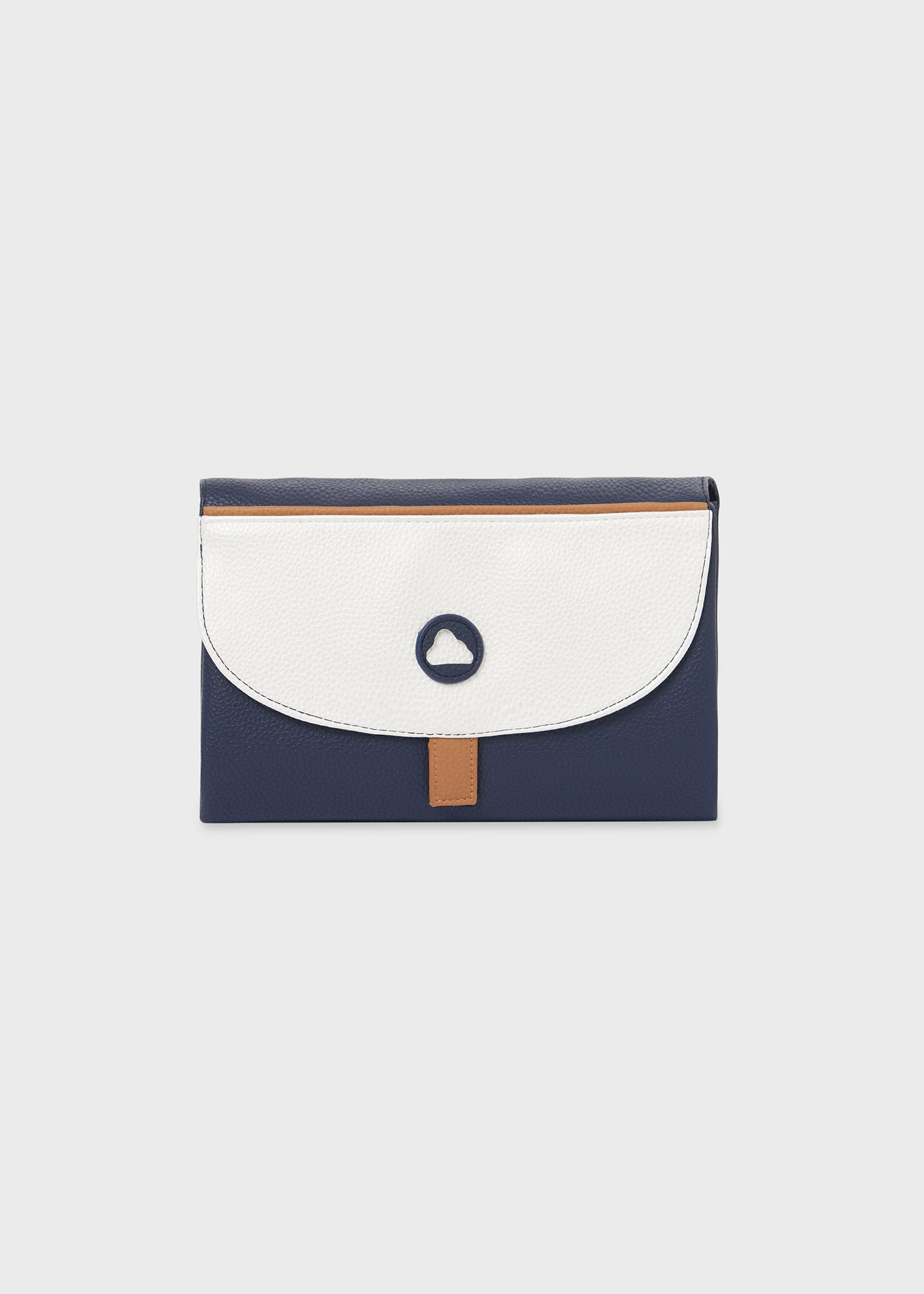 Two-tone changing mat