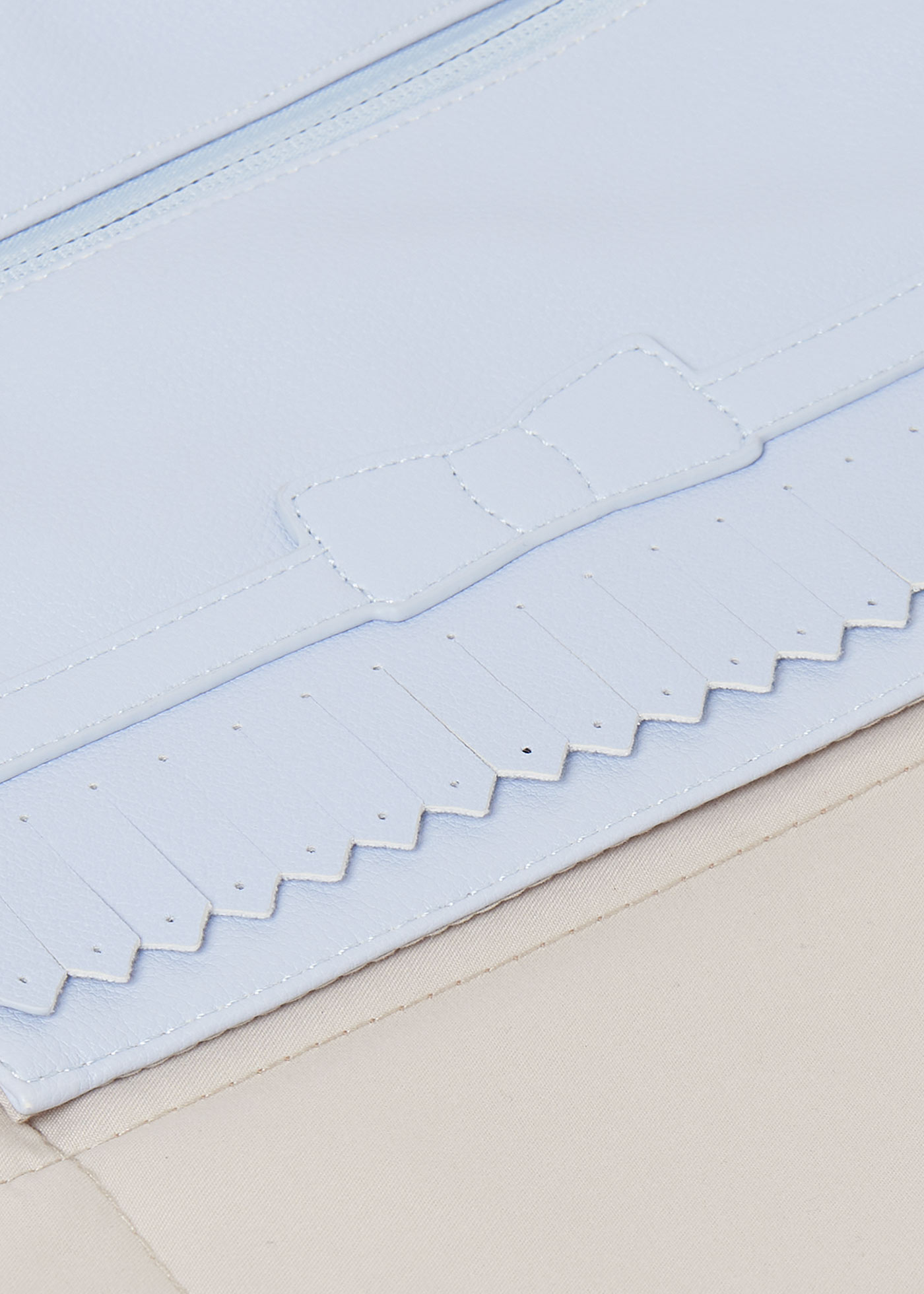 Portable baby changing mat with fringe