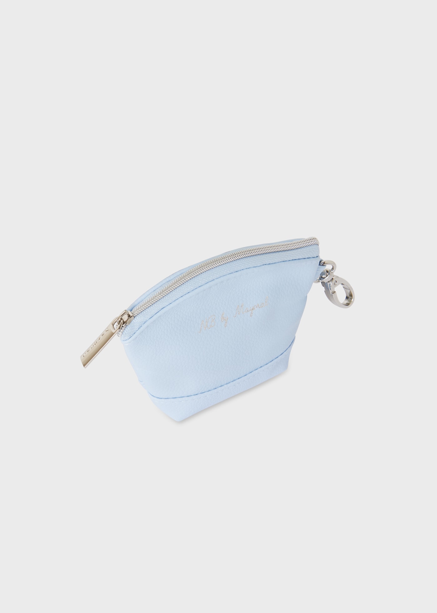 Changing bag with bow and dummy holder