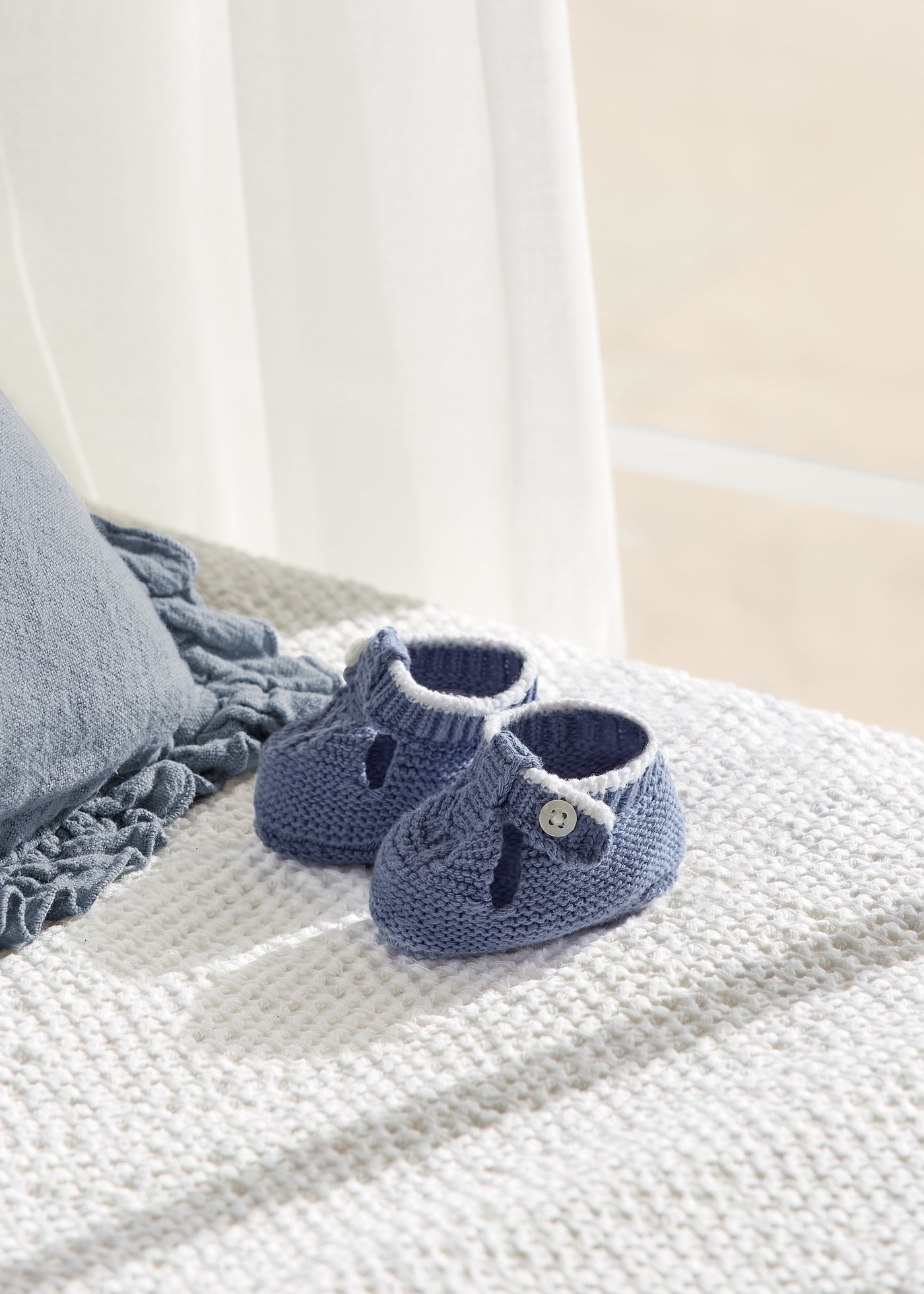 Carapins de tricot com algodão sustentável recém nascido