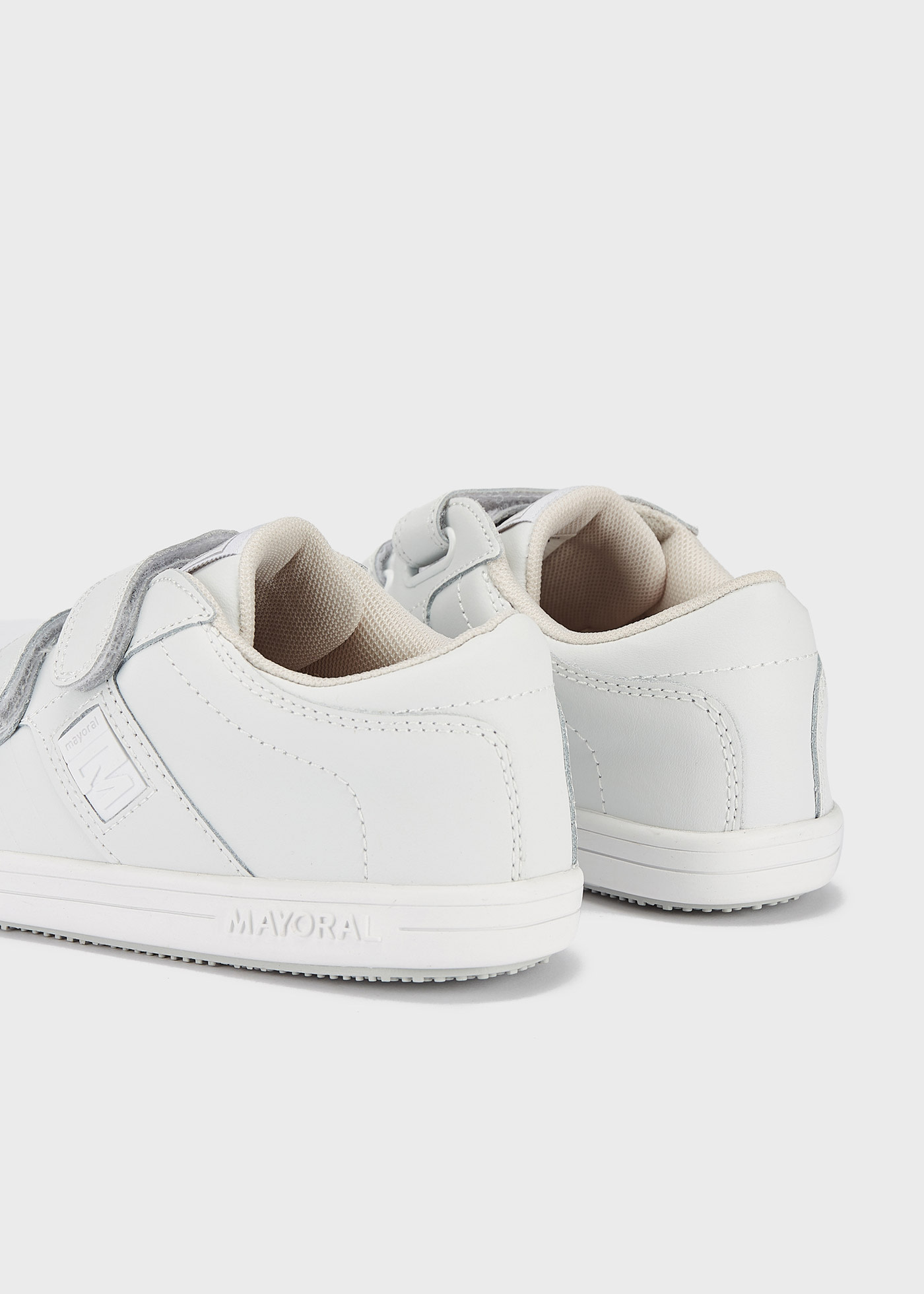 Buty sportowe szkolne ze skóry