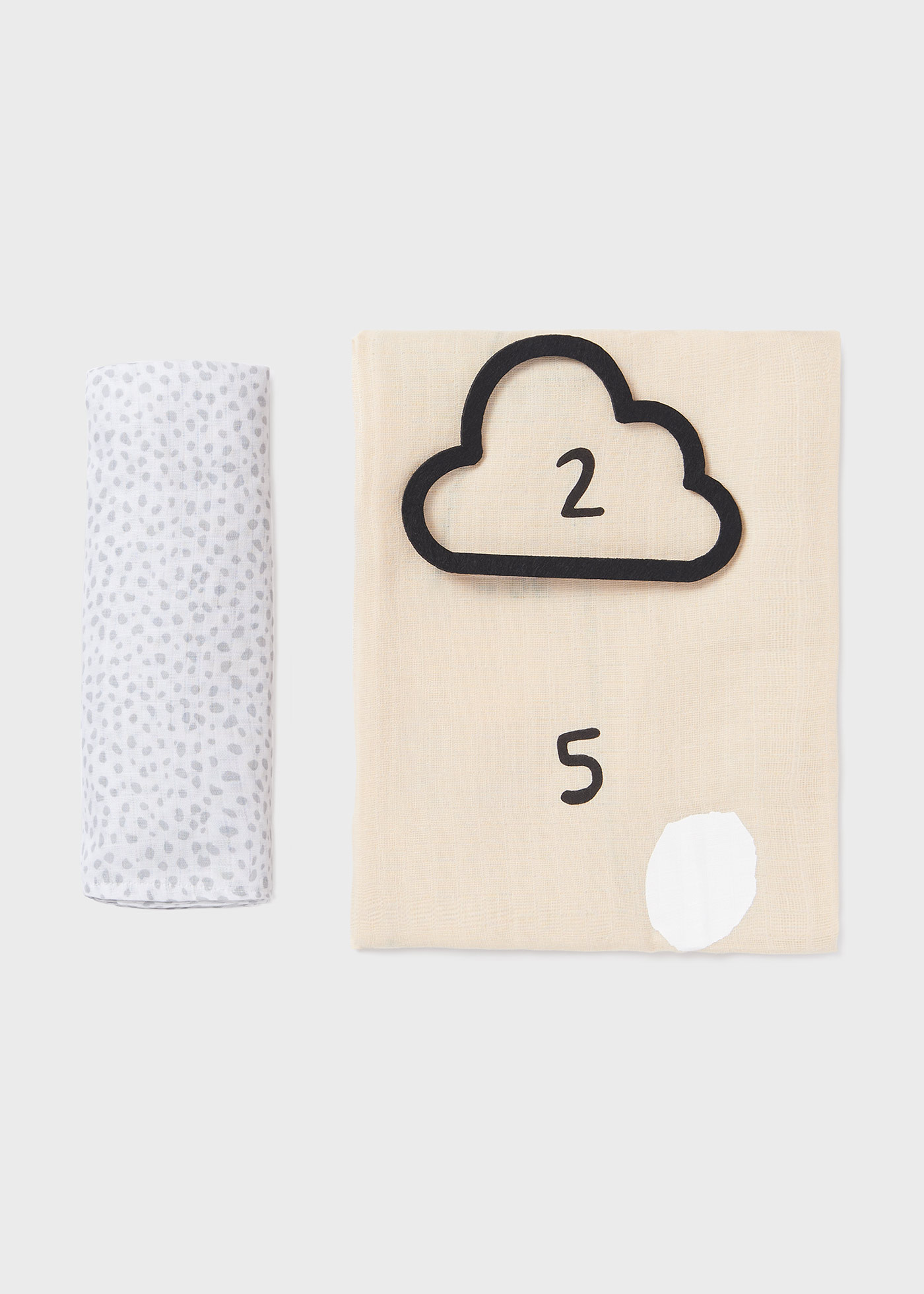 Pack 2 fraldas com medidor bebé