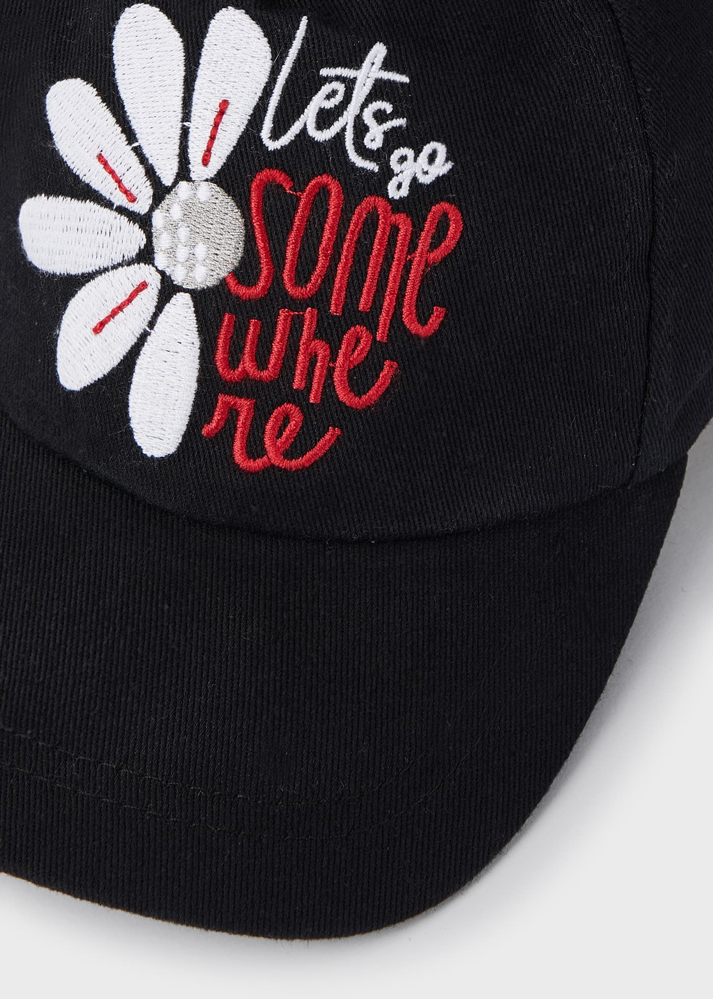 Sustainable cotton embroidered cap girl