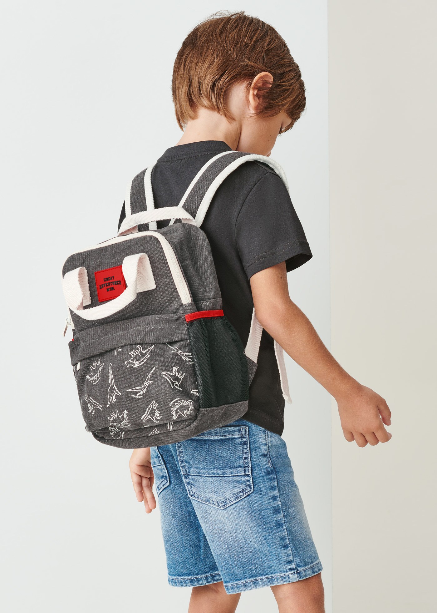 Print backpack boy