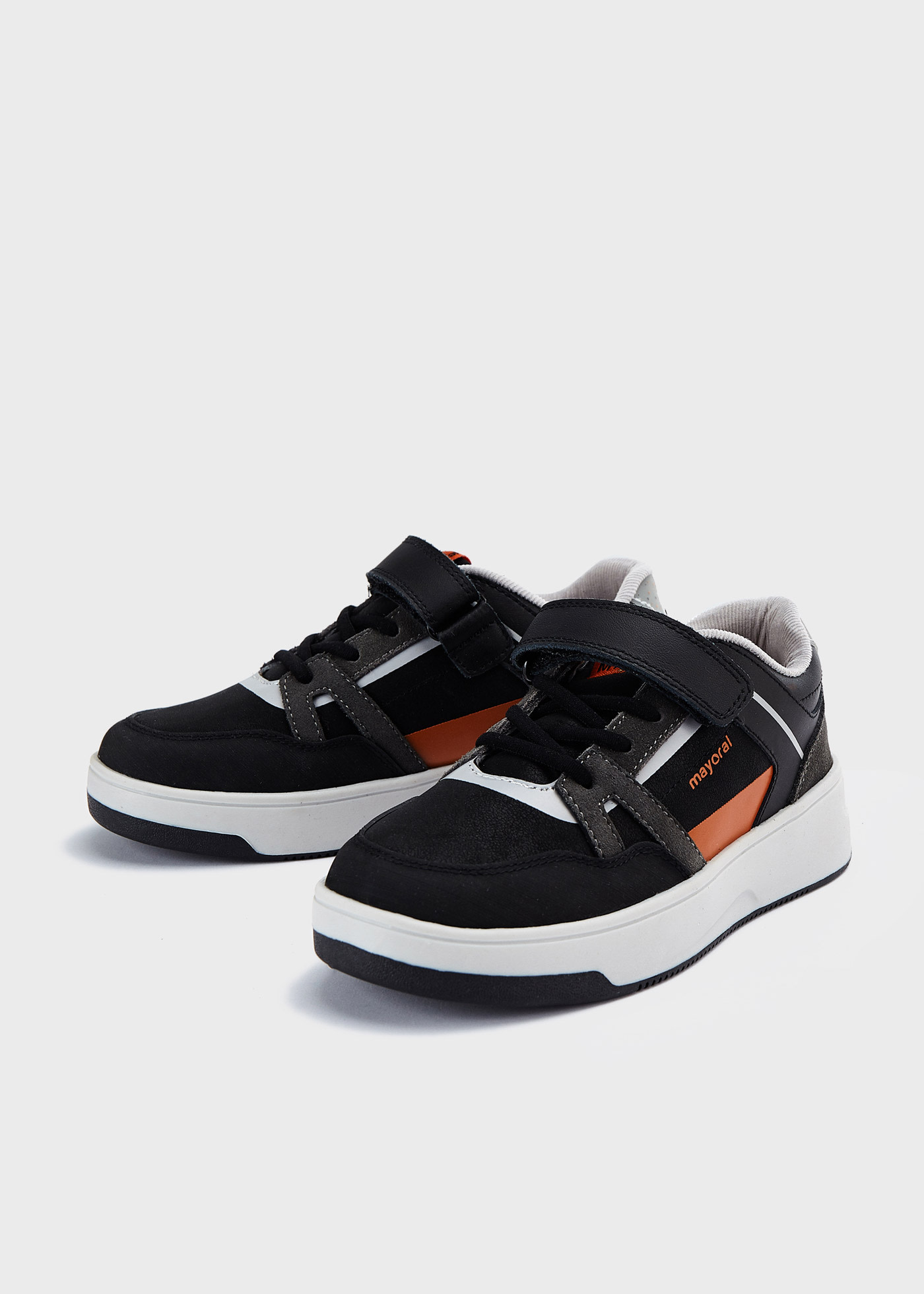 Boy leather trainers