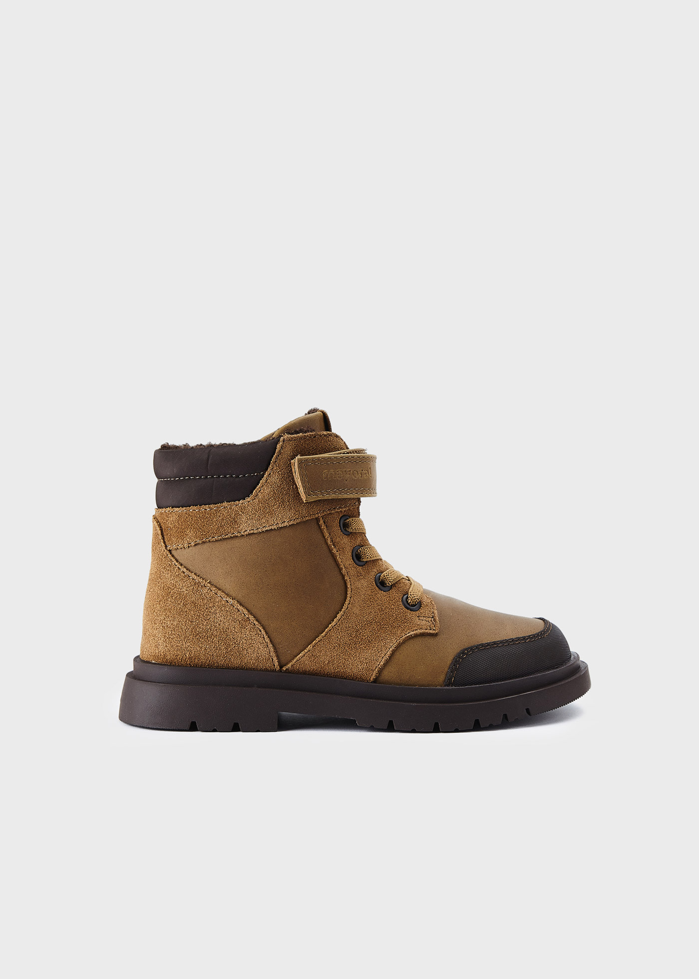 Boy mountain ankle boots sustainable leather