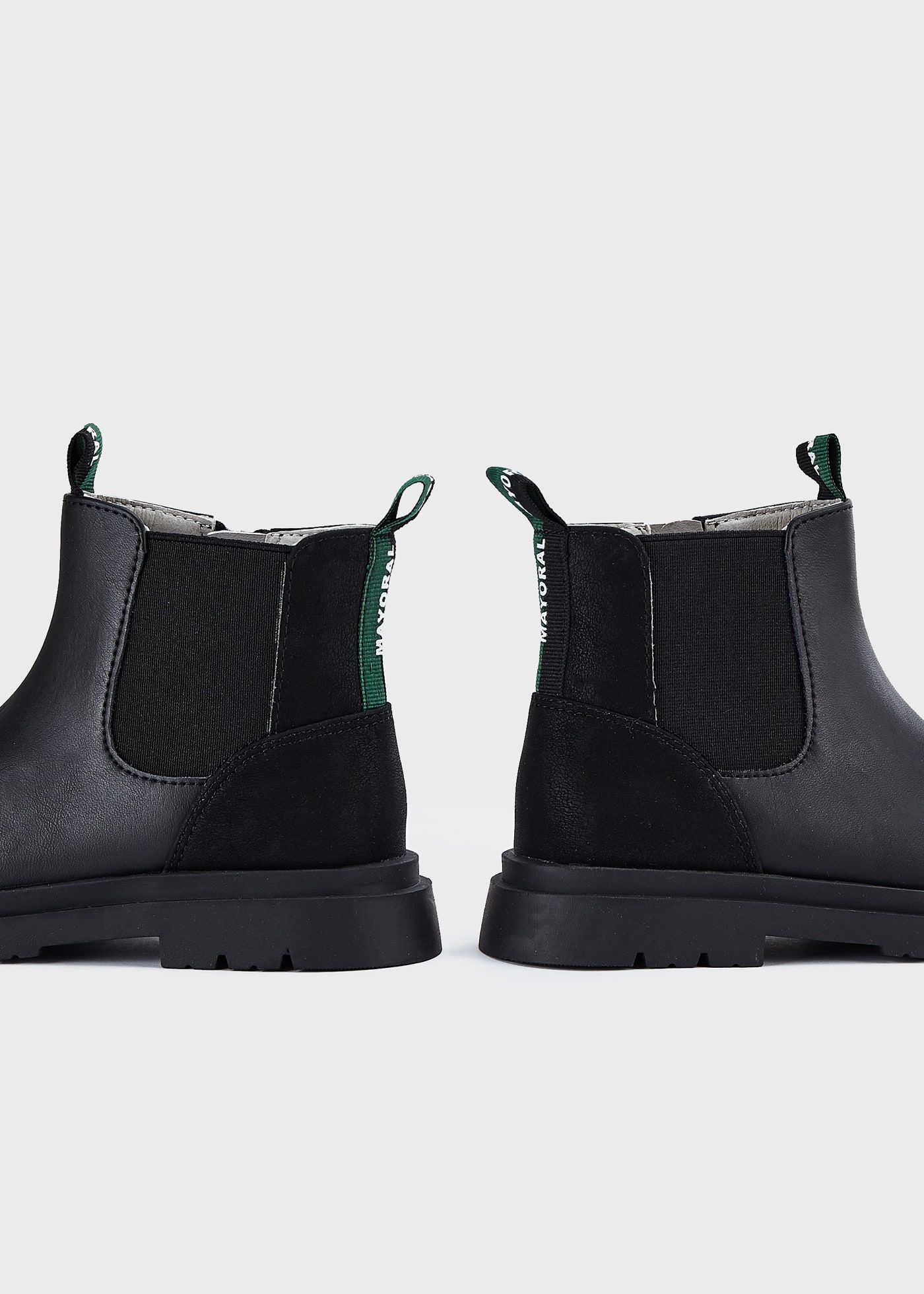 Boy Chelsea boots sustainable leather
