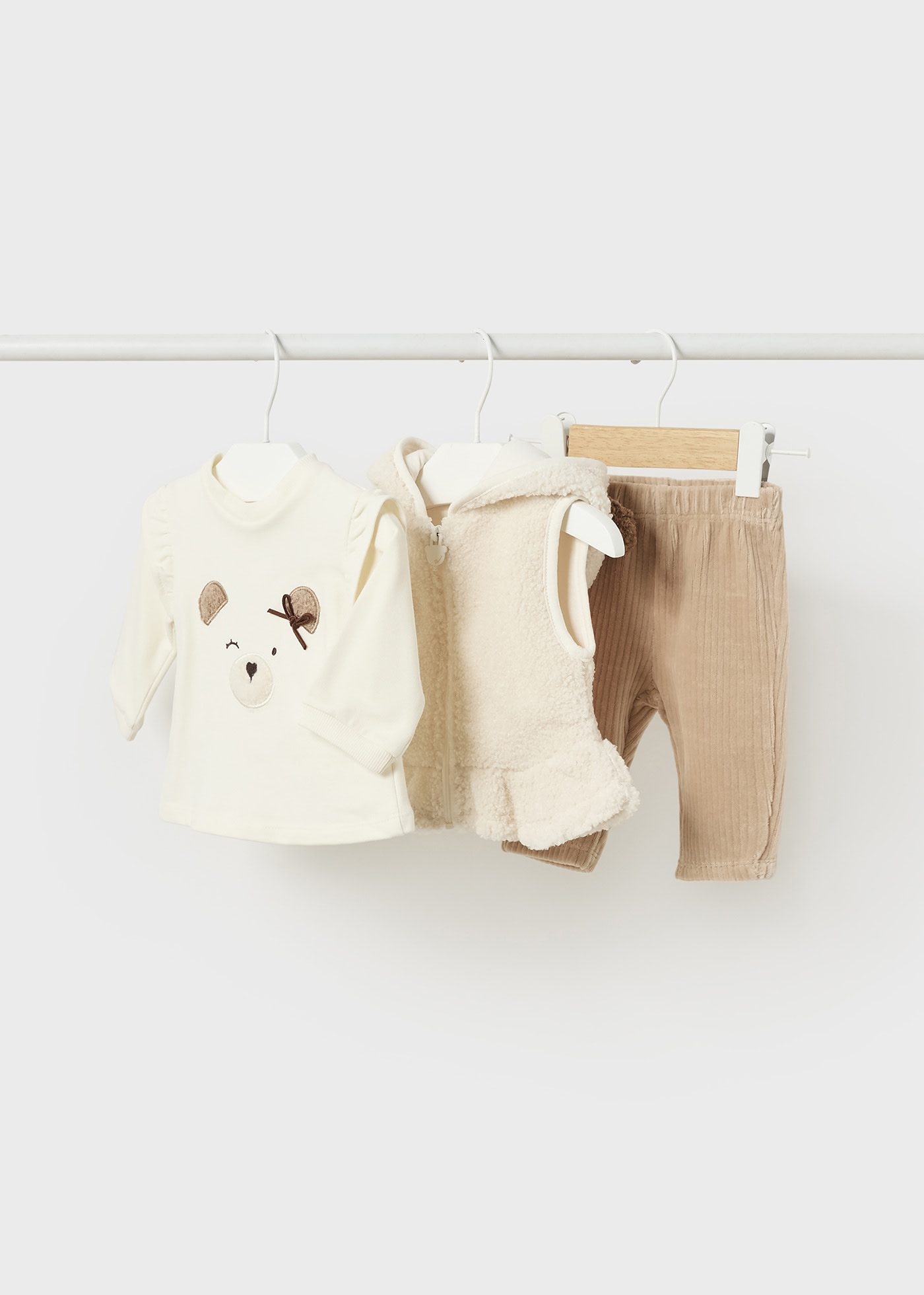 Комплект от 3 части от памук Better Cotton за новородено