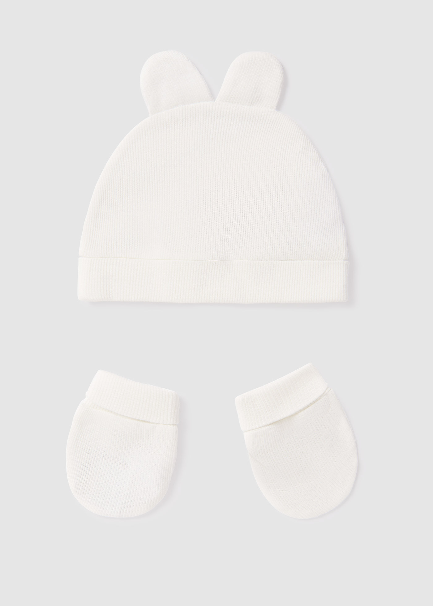Комплект от шапка и ръкавич�и от памук Better Cotton за бебе