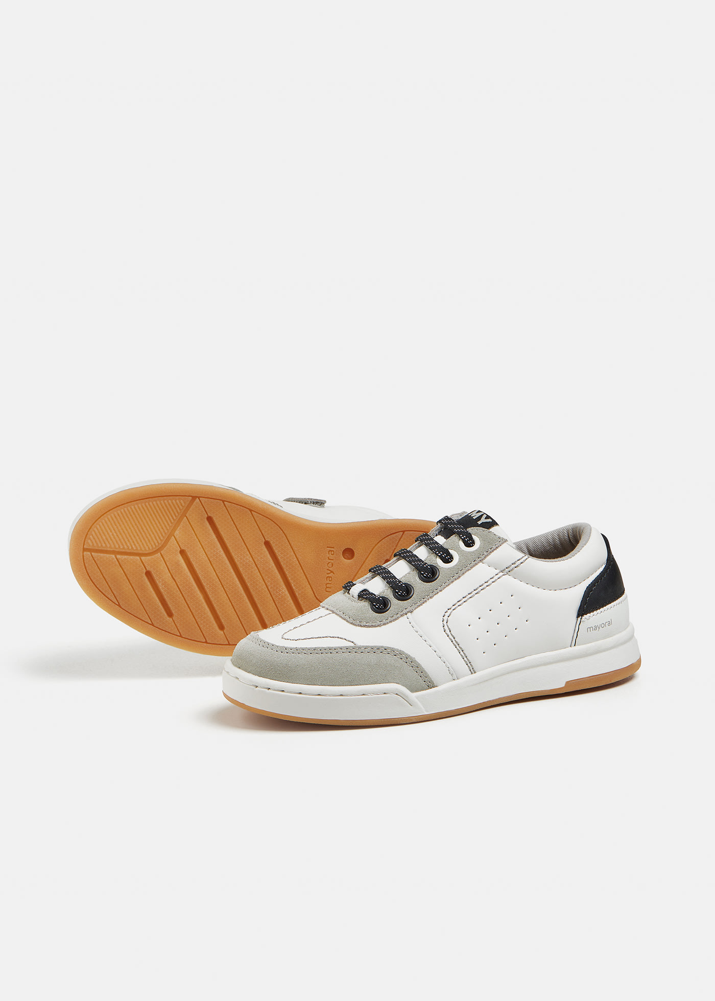 Trainers with side zip and openwork details boy