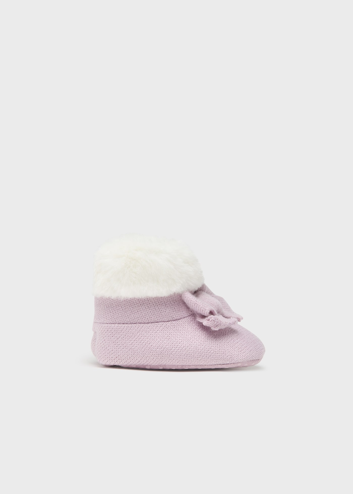 Newborn tricot and faux fur boots