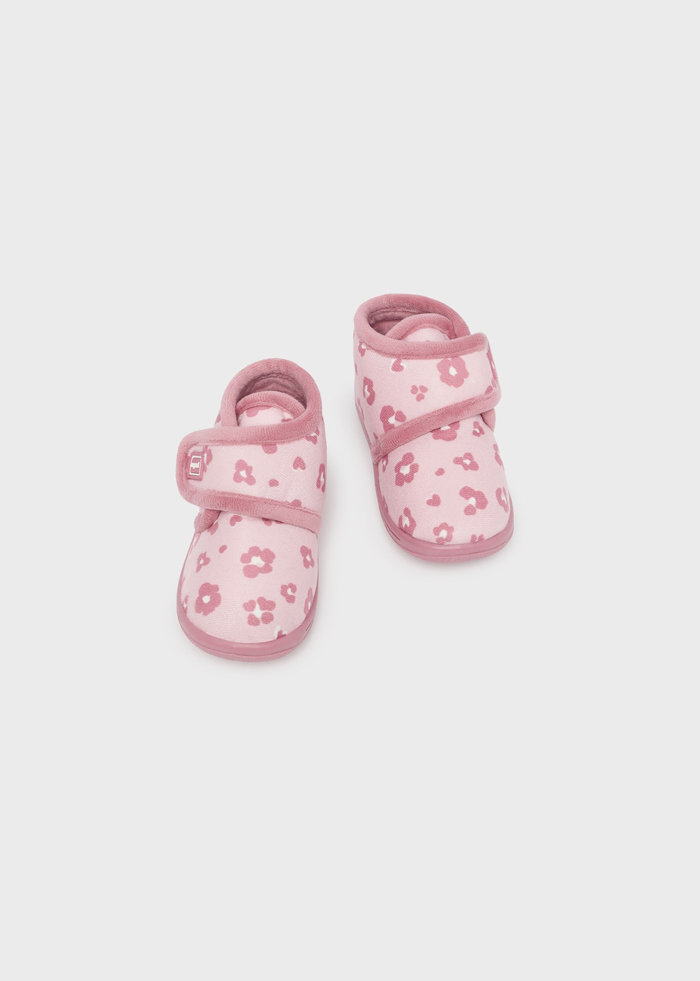 Pantofola stampata neonata