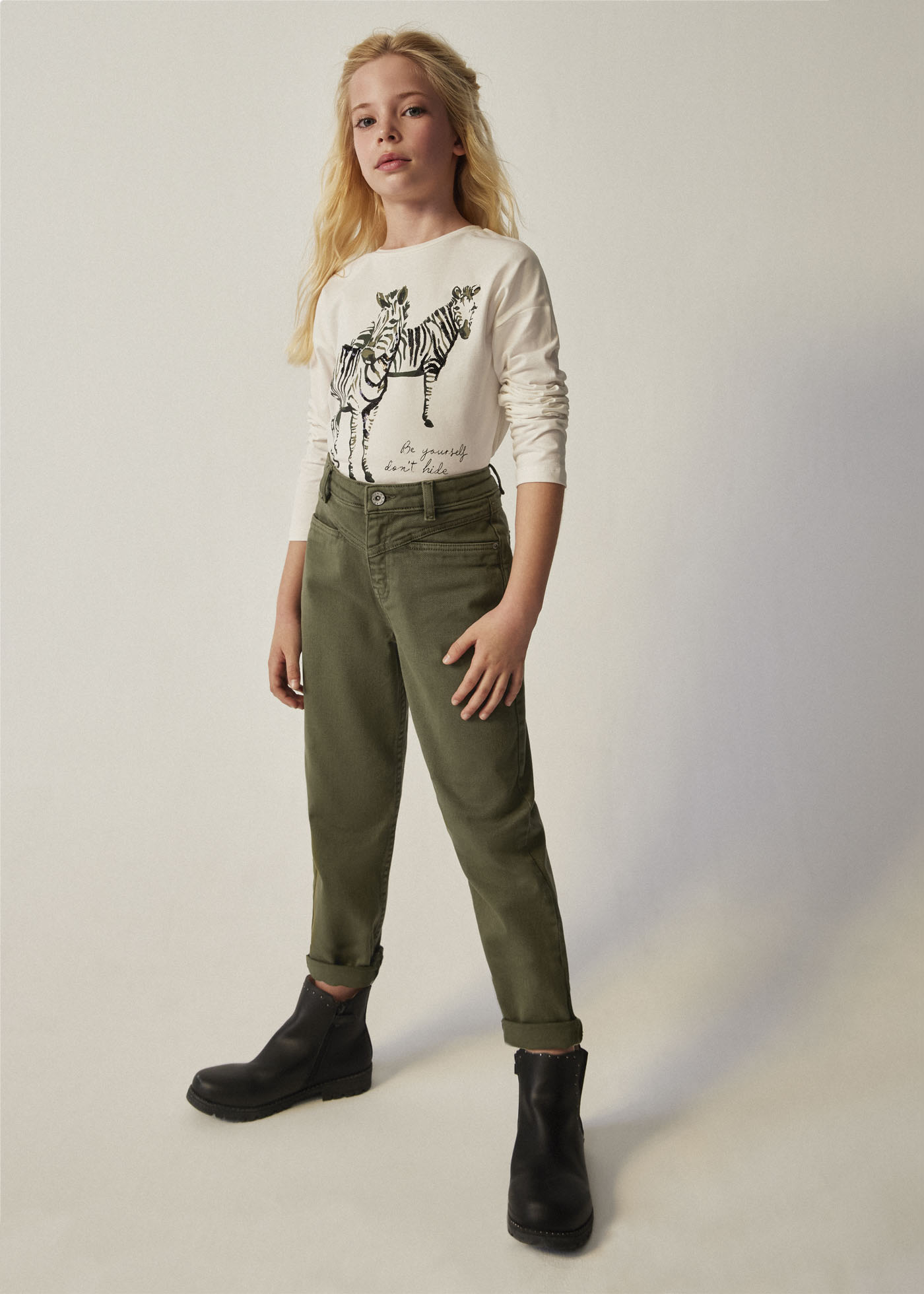Slouchy pants Better Cotton girl