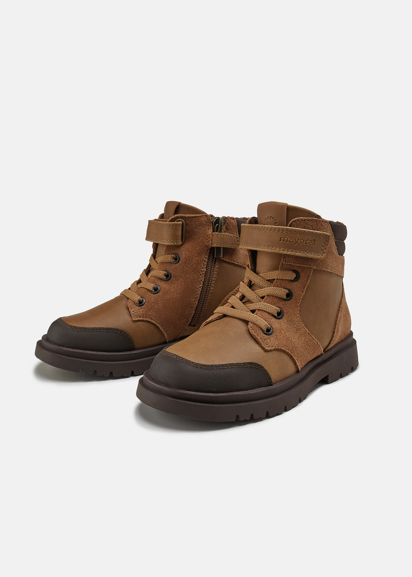 Boy mountain ankle boots sustainable leather