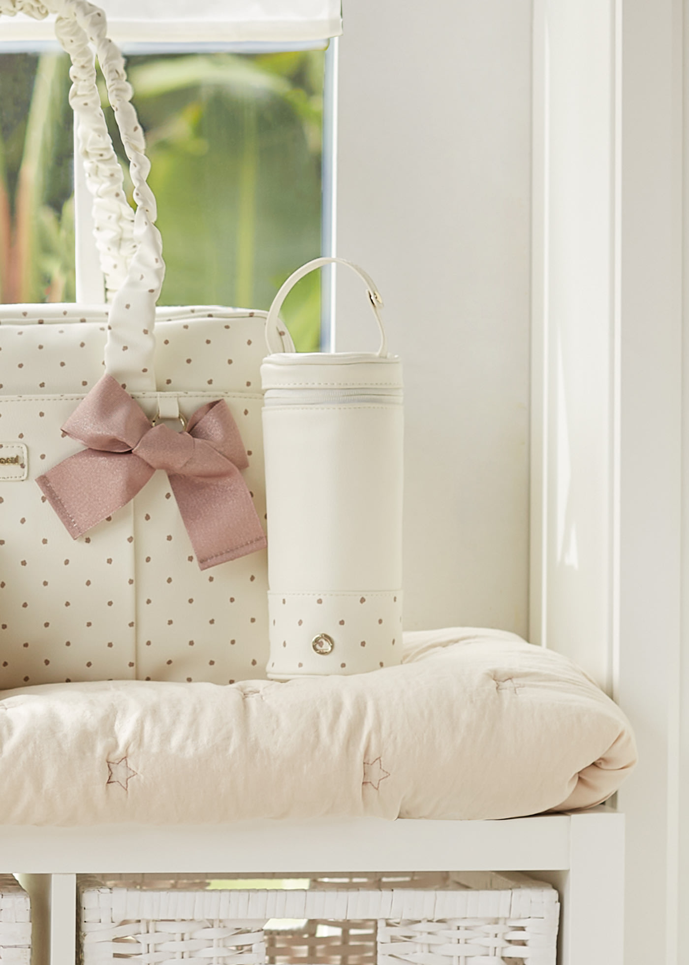 Bottle cooler polka dots baby