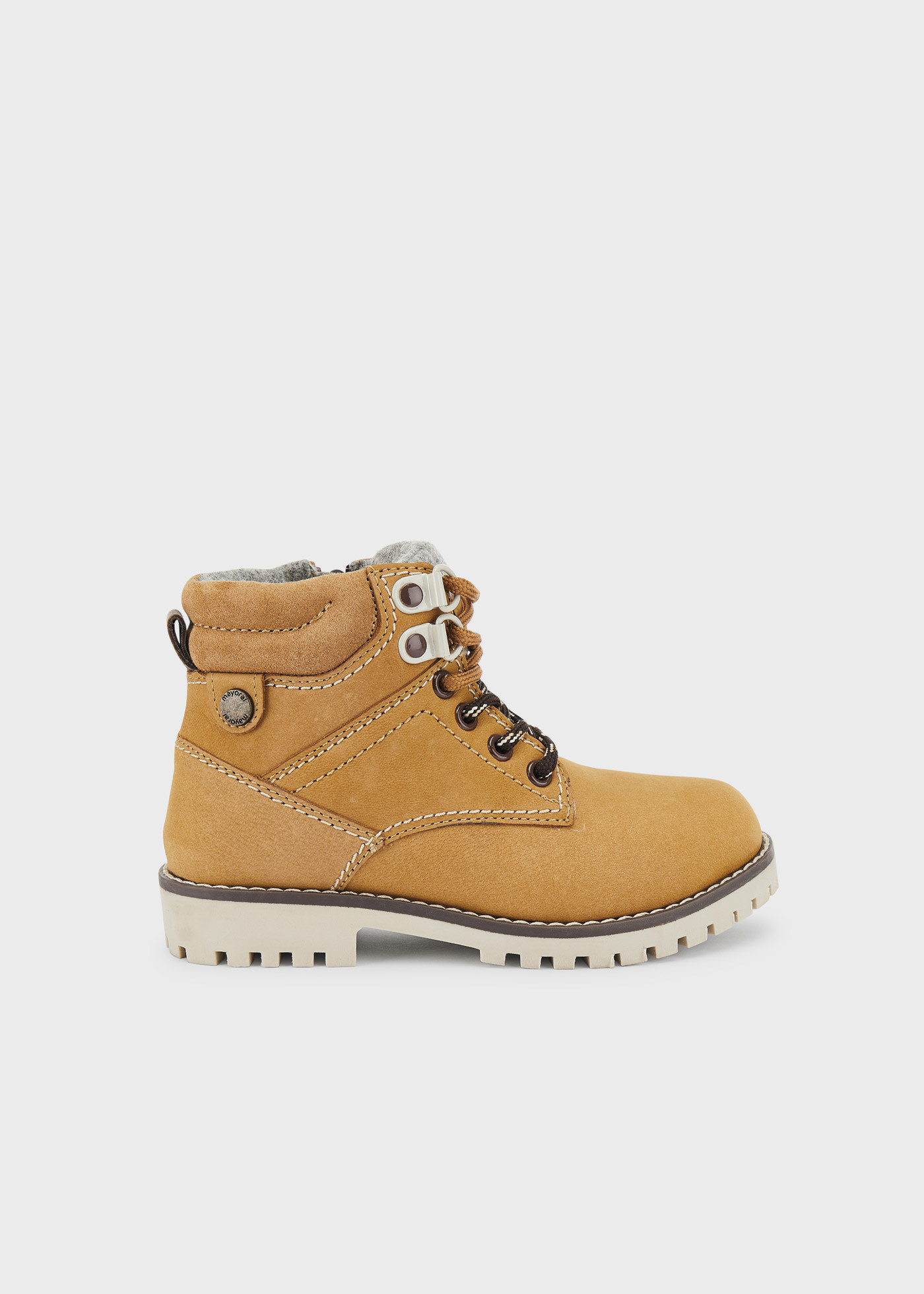 Boy leather mountain boots