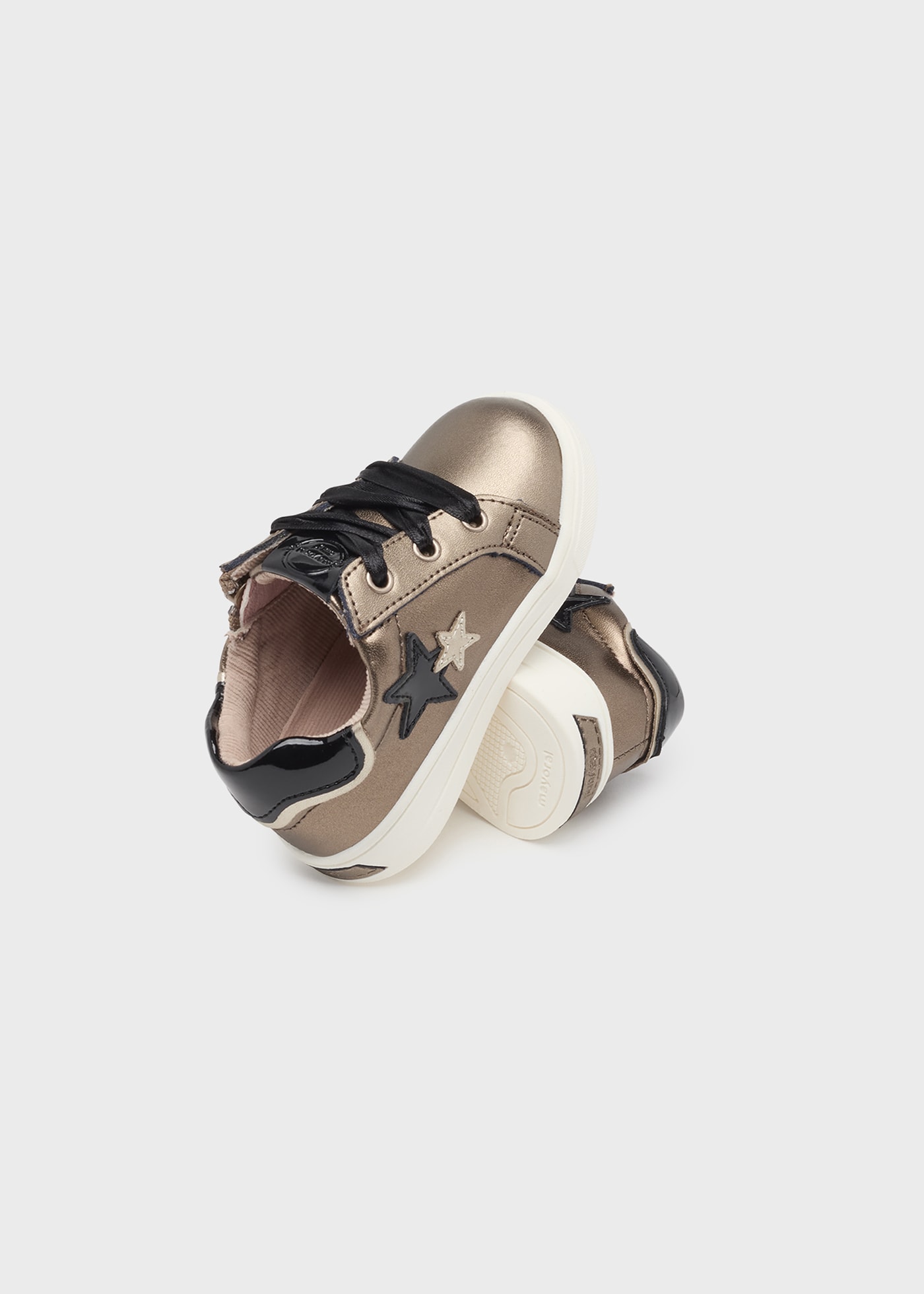 Baby bow trainers sustainable leather