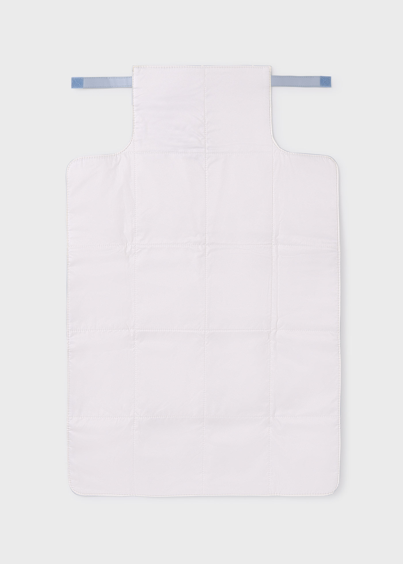 Changing mat polka dots baby
