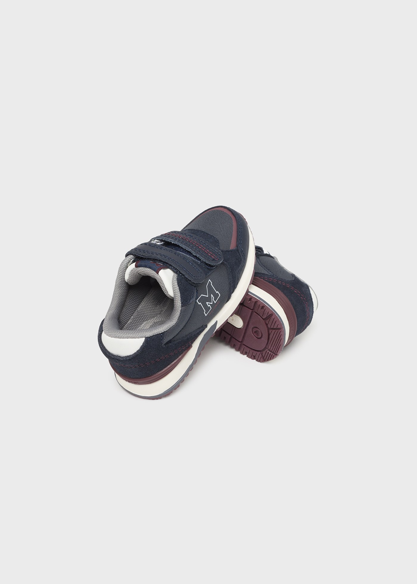 Baby leather velcro trainers