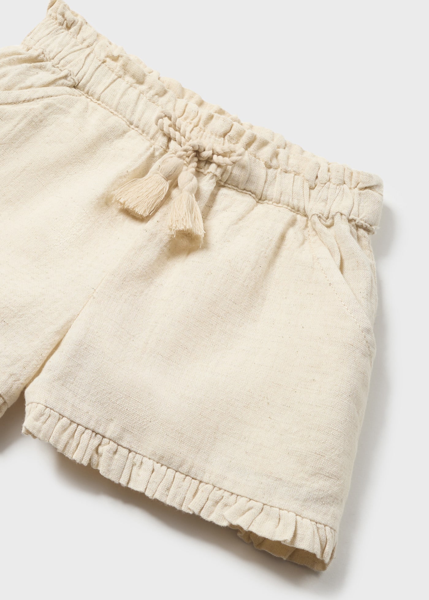 Къс панталон от лен за бебе