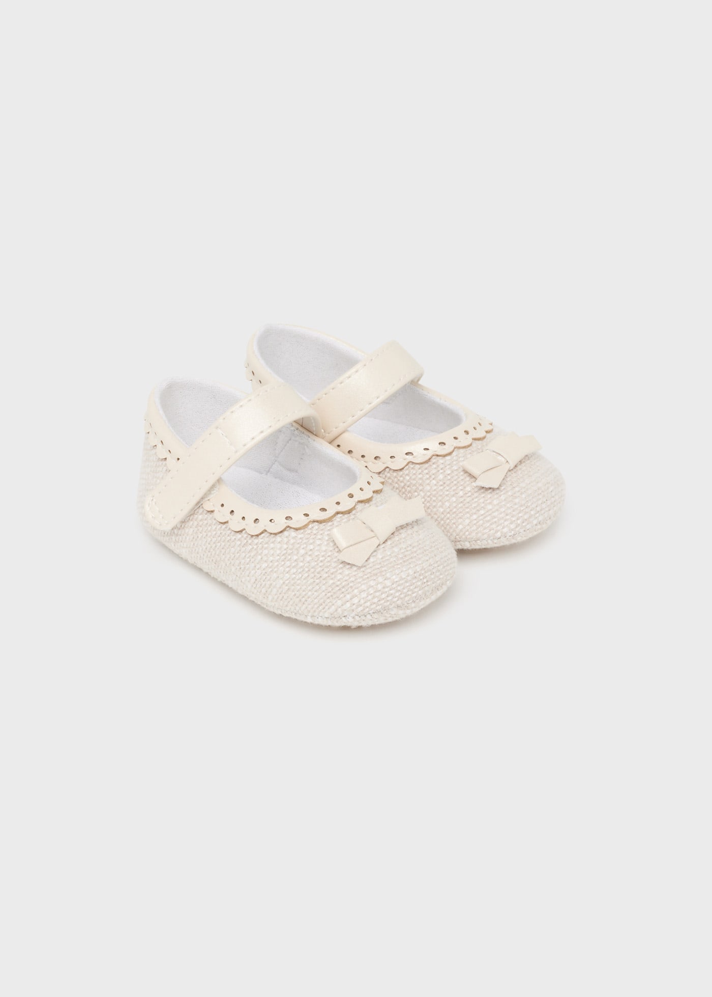 Newborn textured mary jane