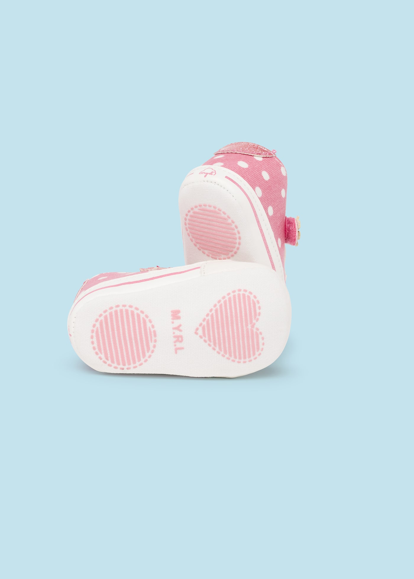 Buty sportowe dla noworodka