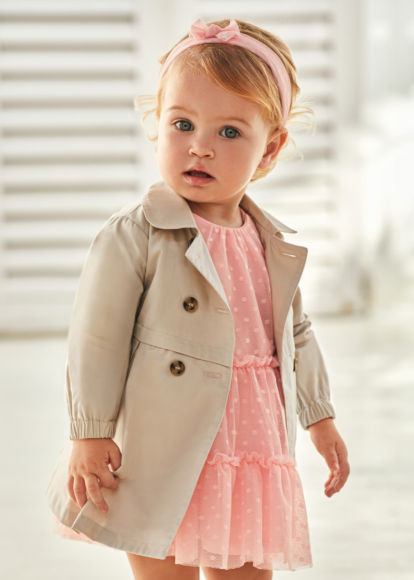 Baby pleated trench coat