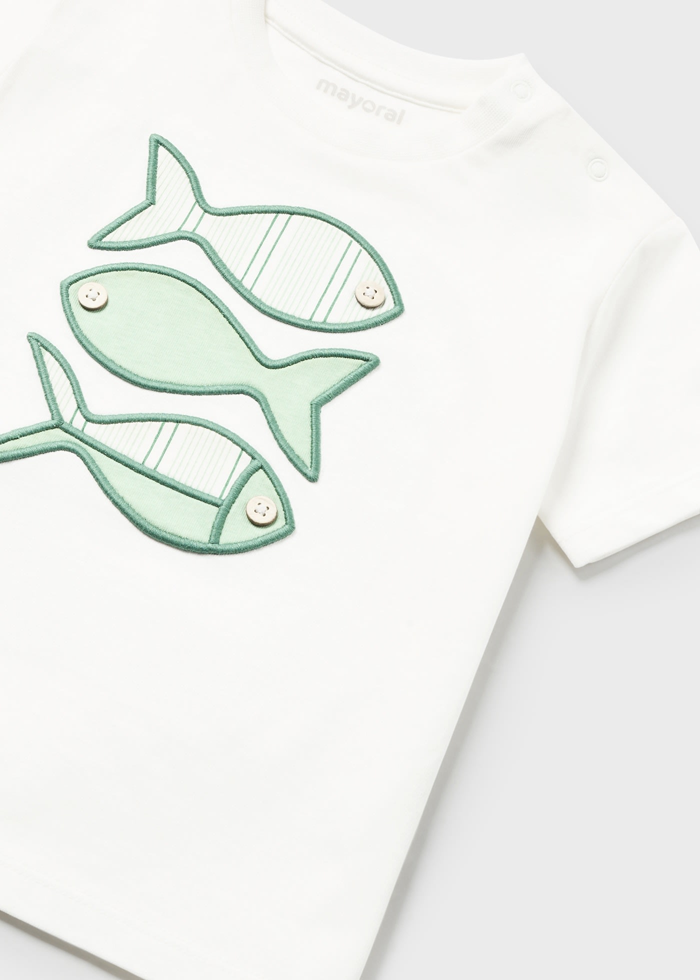 Тениска Better Cotton с апликация риби за бебе
