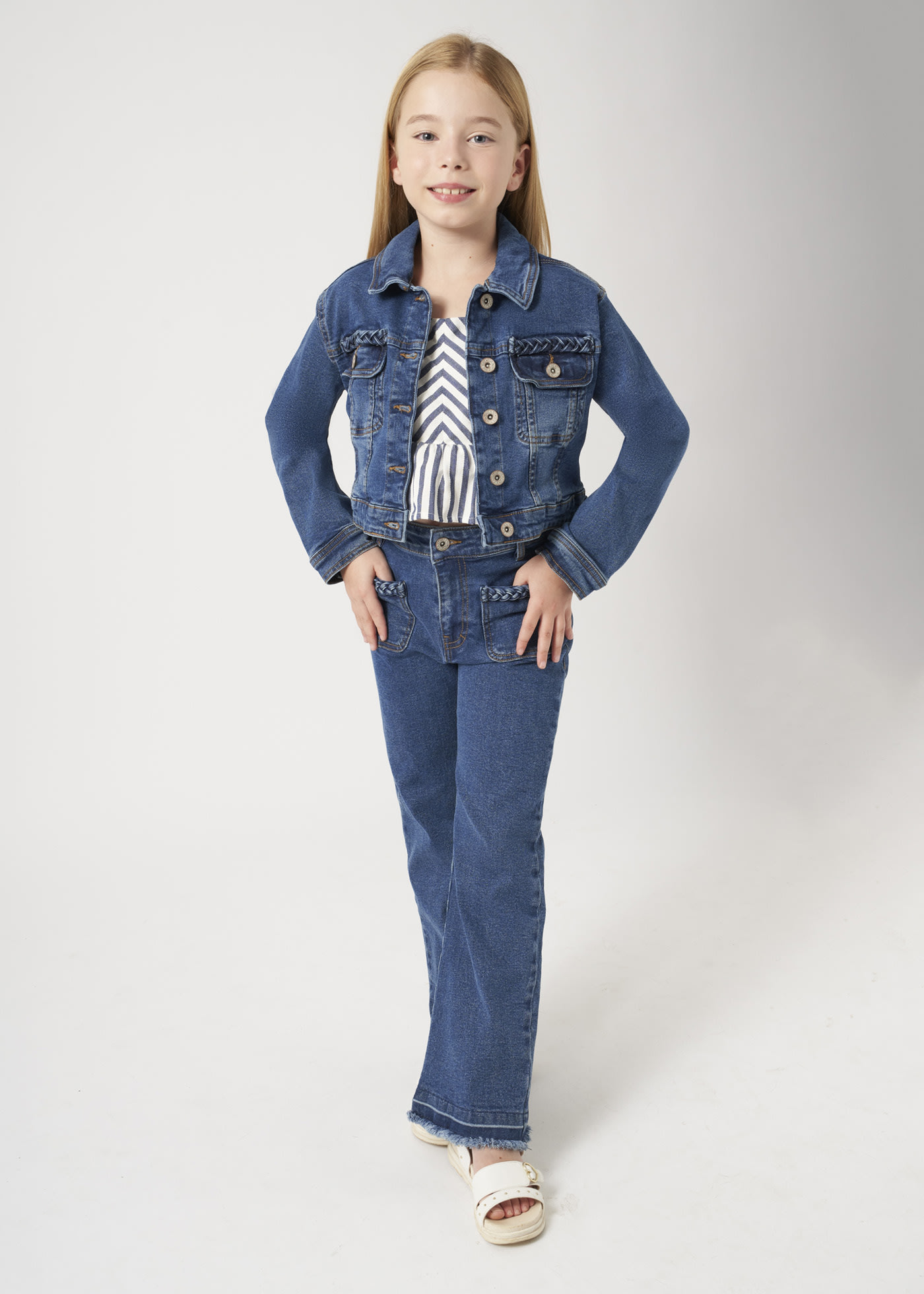 Jeanshose hochgeschnitten Better Cotton Teenager Mädchen
