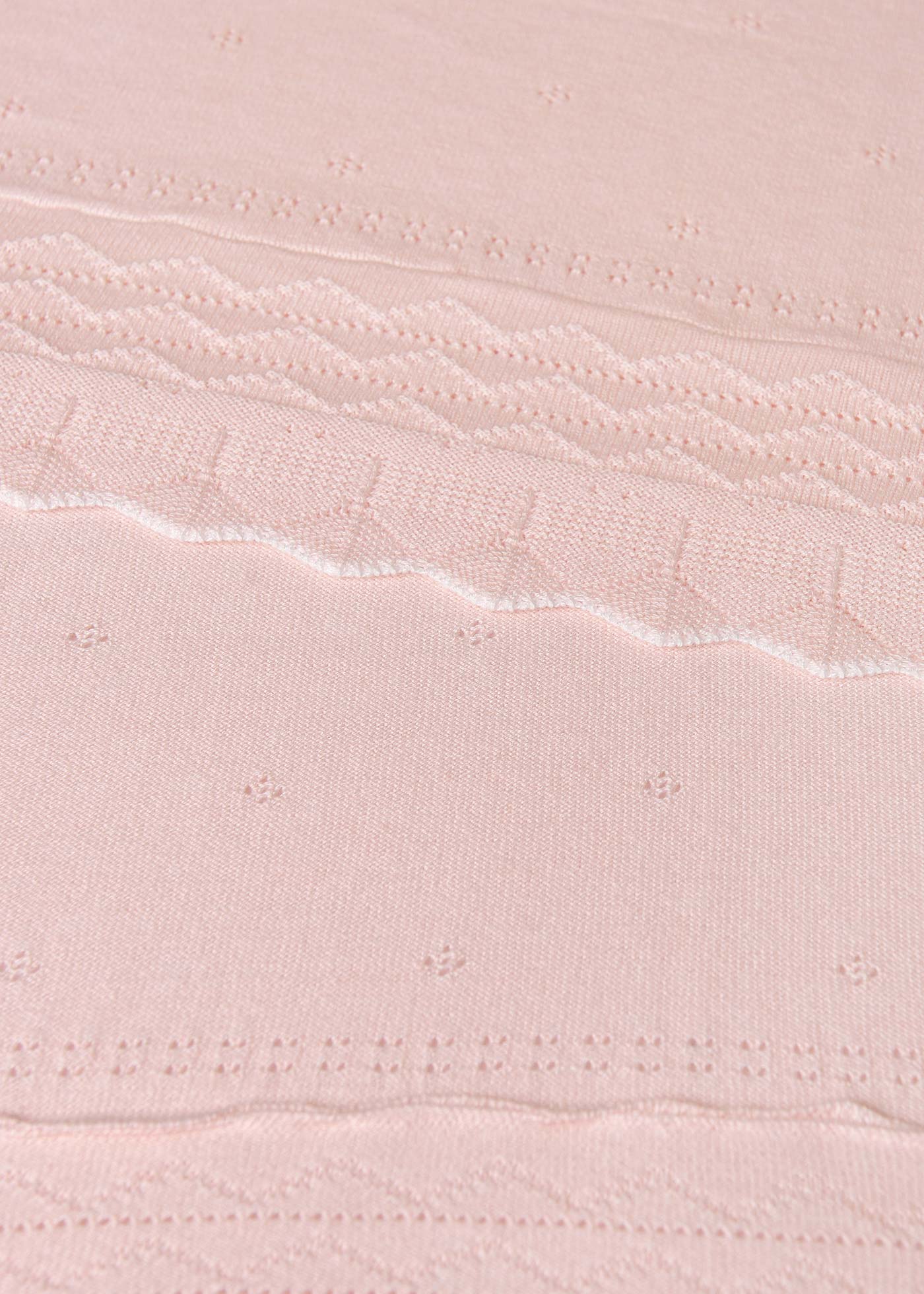 Copertina traforata neonata