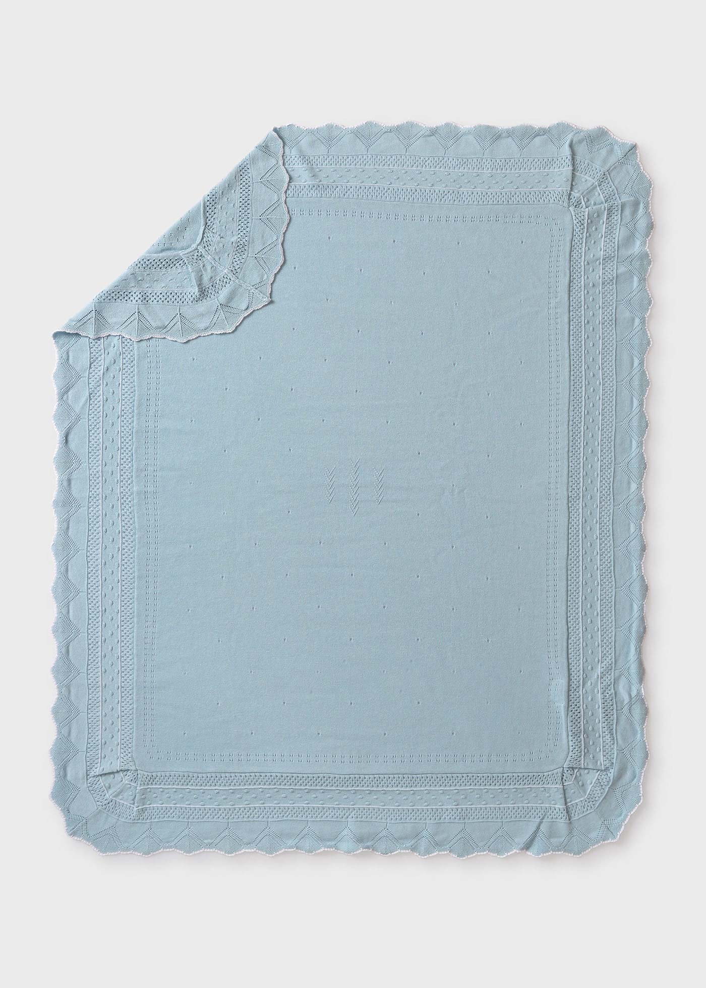 Toquilla calada bebé