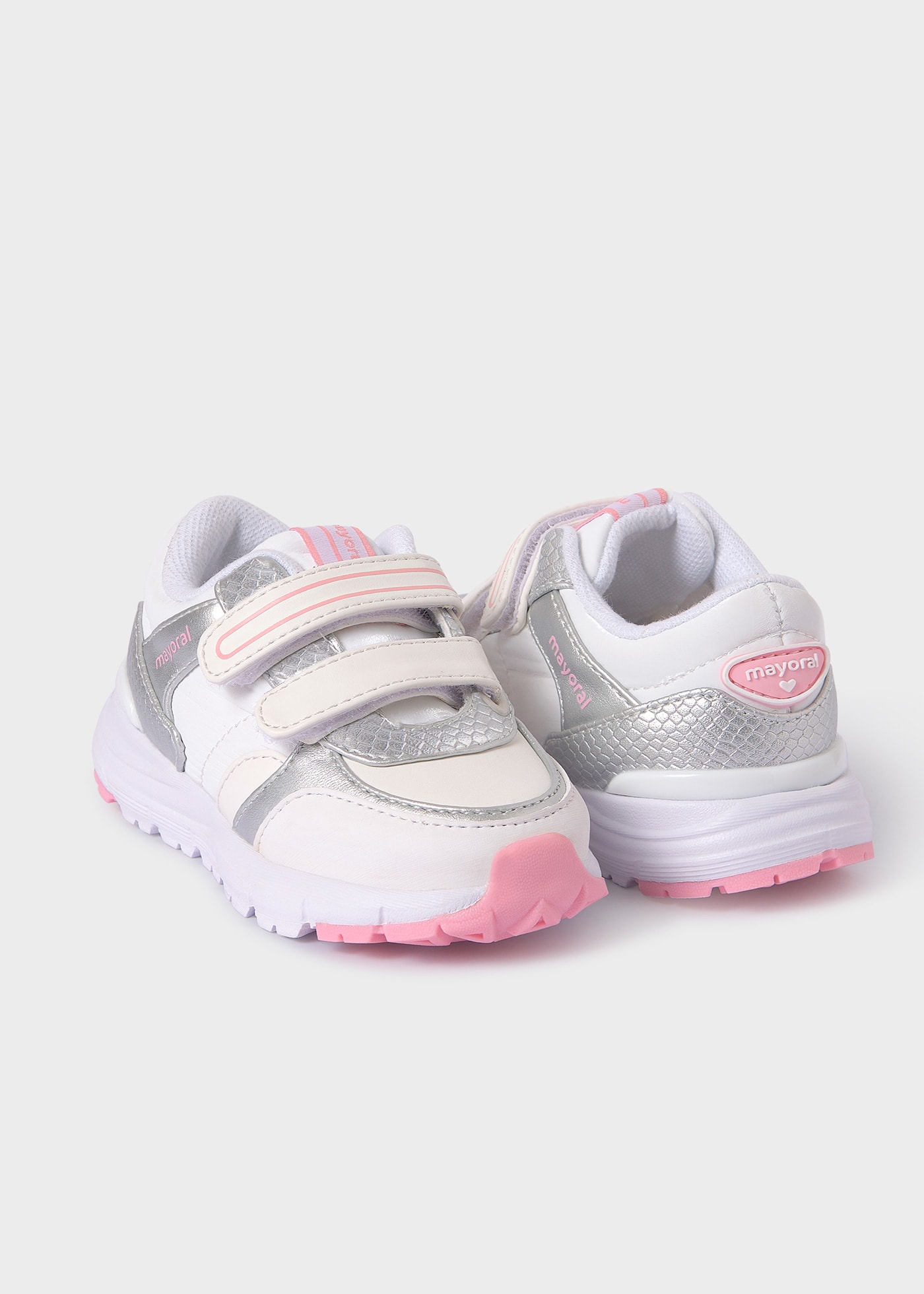 Metaliczne sneakersy niemowlęce