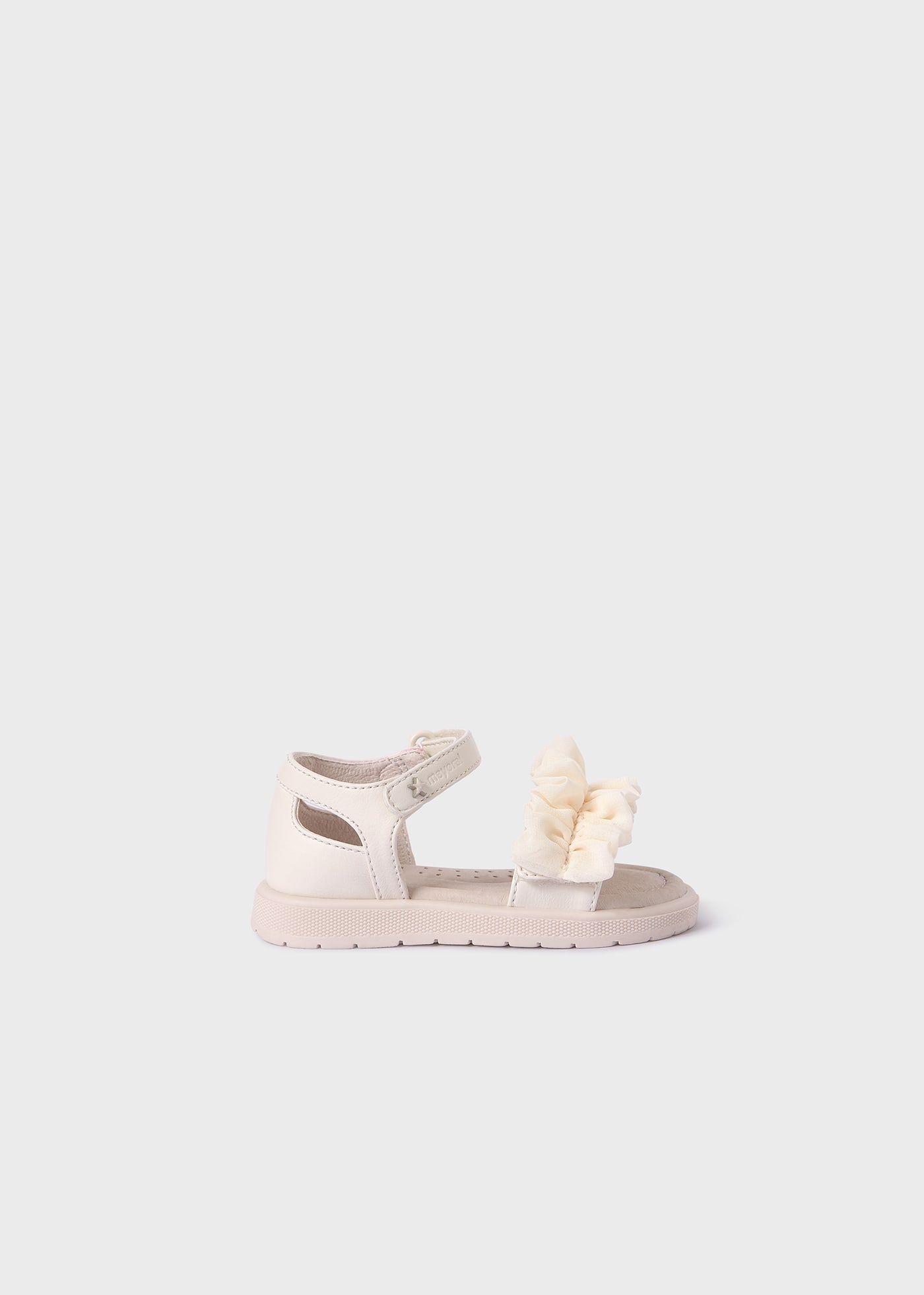 Baby ruffled sandals sustainable leather