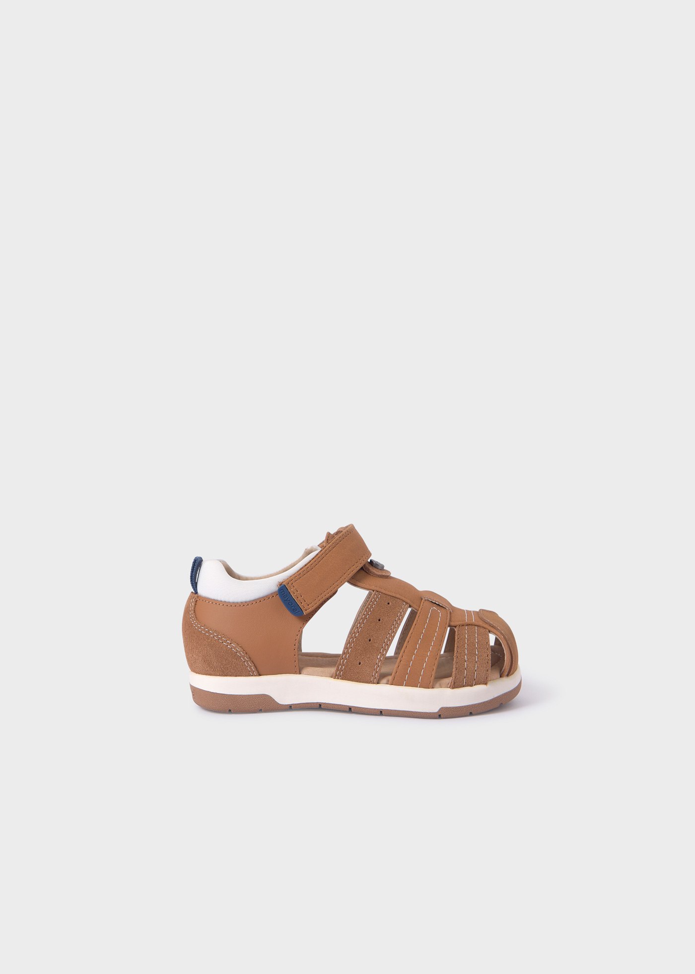 Baby sandals sustainable leather