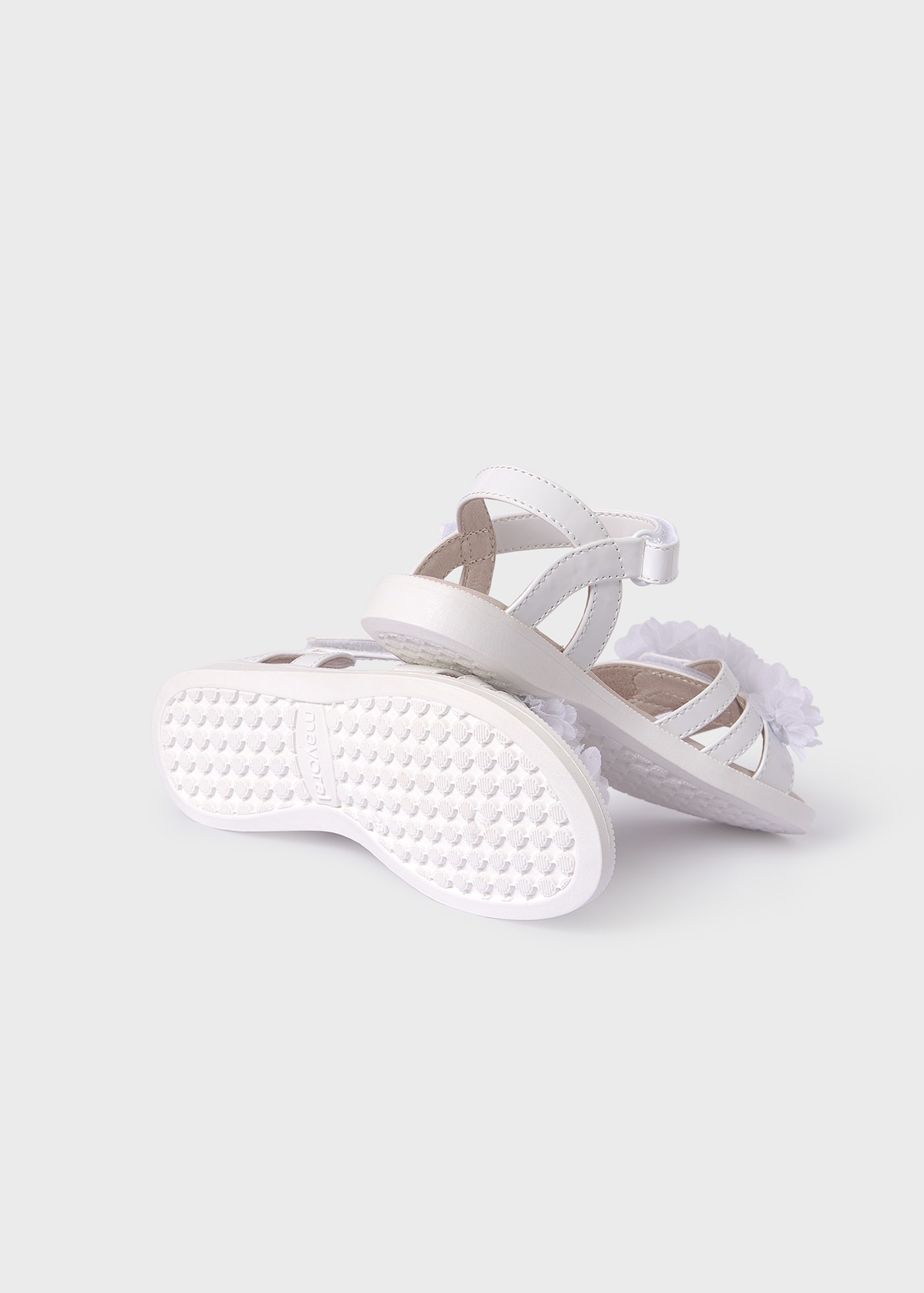 Girls sandals sustainable patent leather