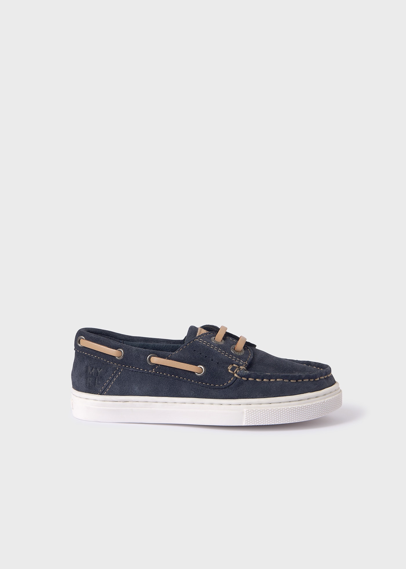 Boys boat shoes sustainable leather