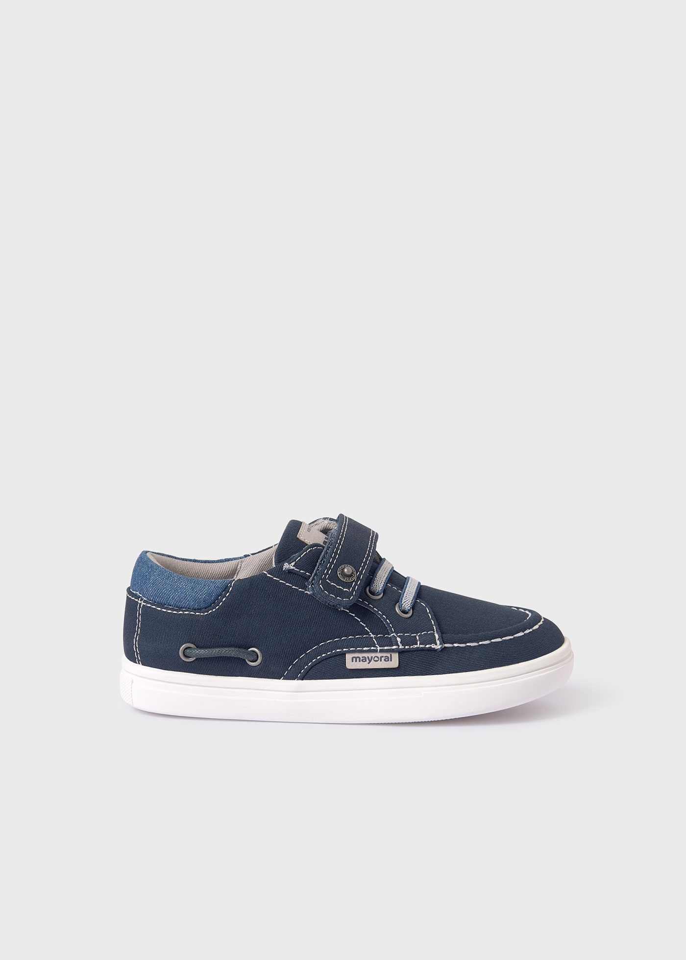 Boys boat shoes