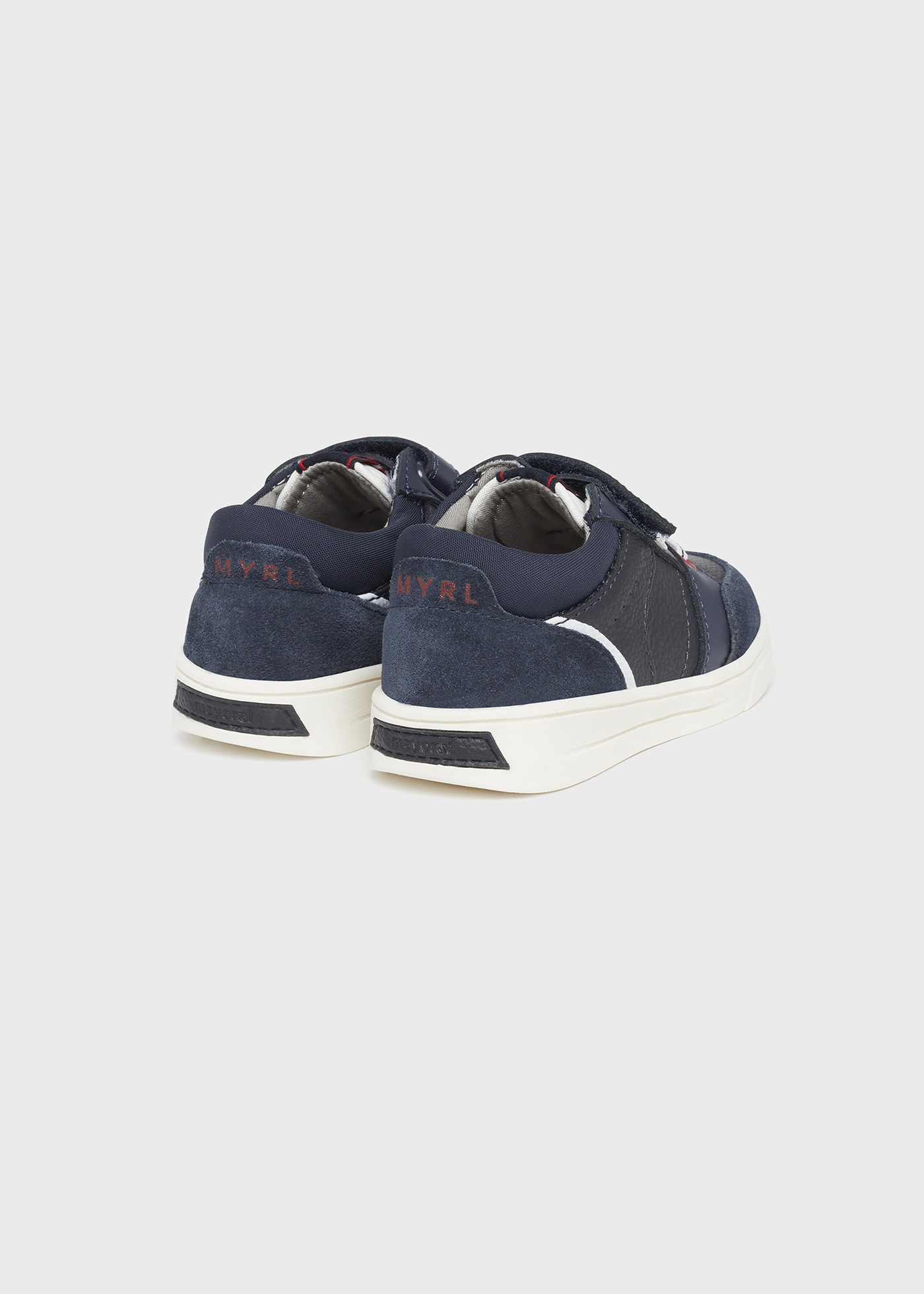 Baby sneakers sustainable leather