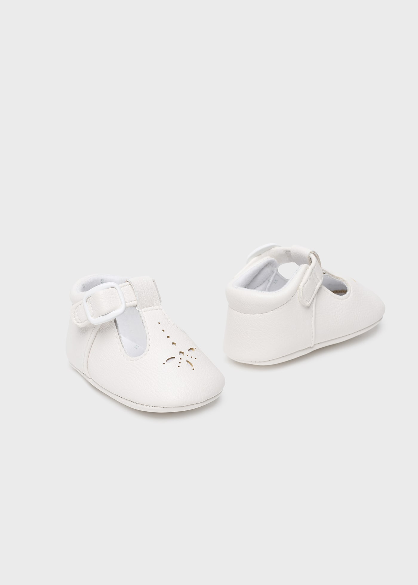 Zapatos recién nacido