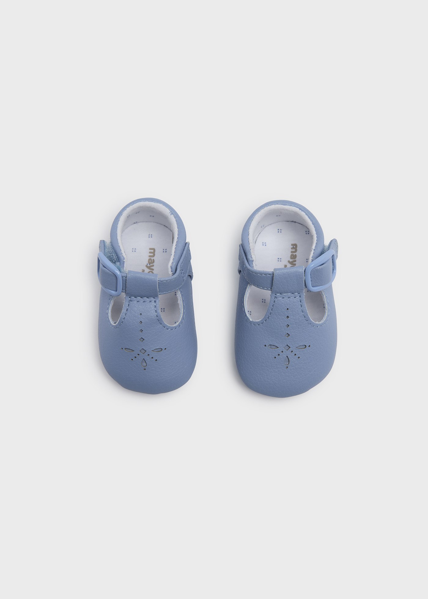 Zapatos recién nacido