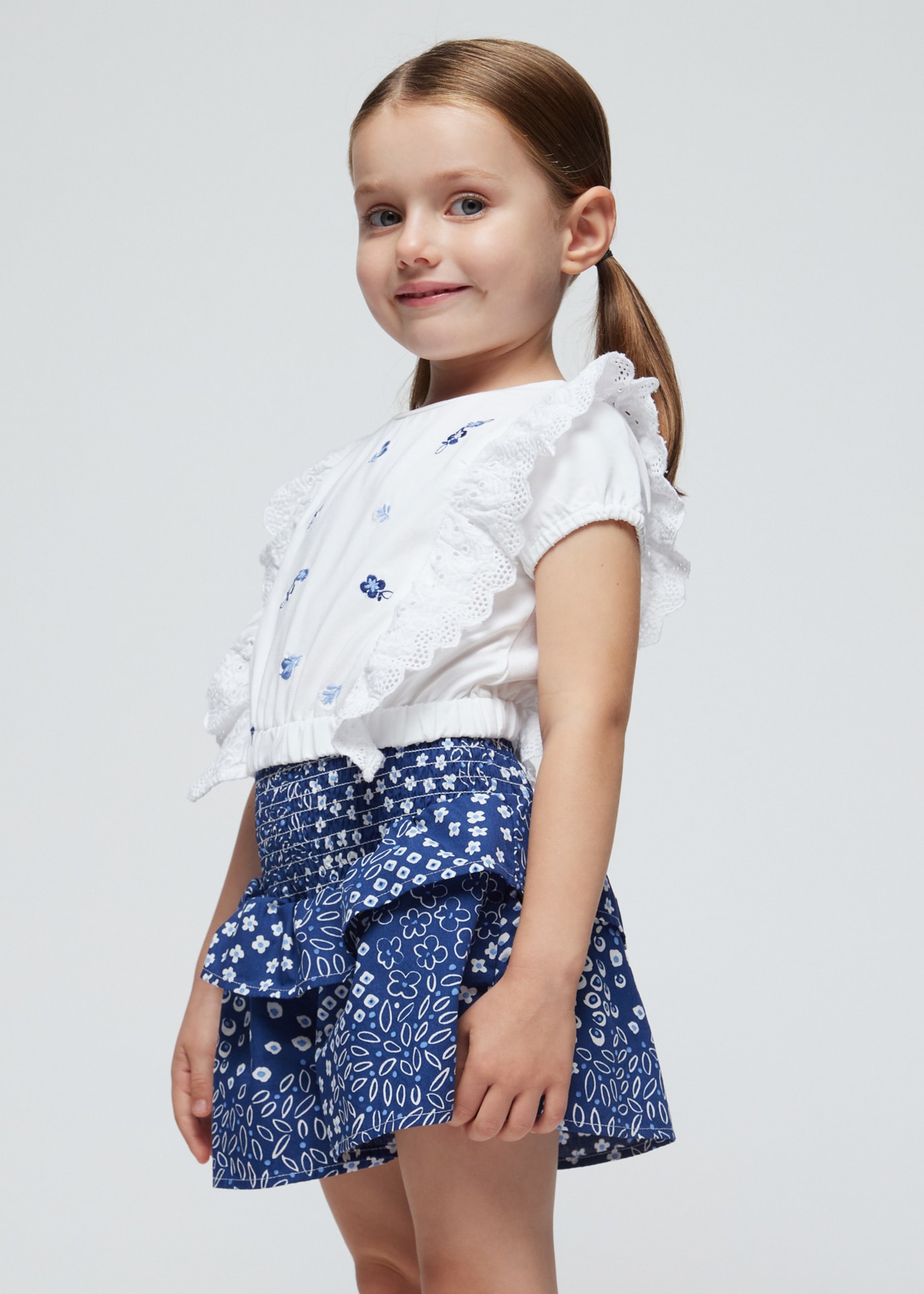 Girl embroidered ruffles top