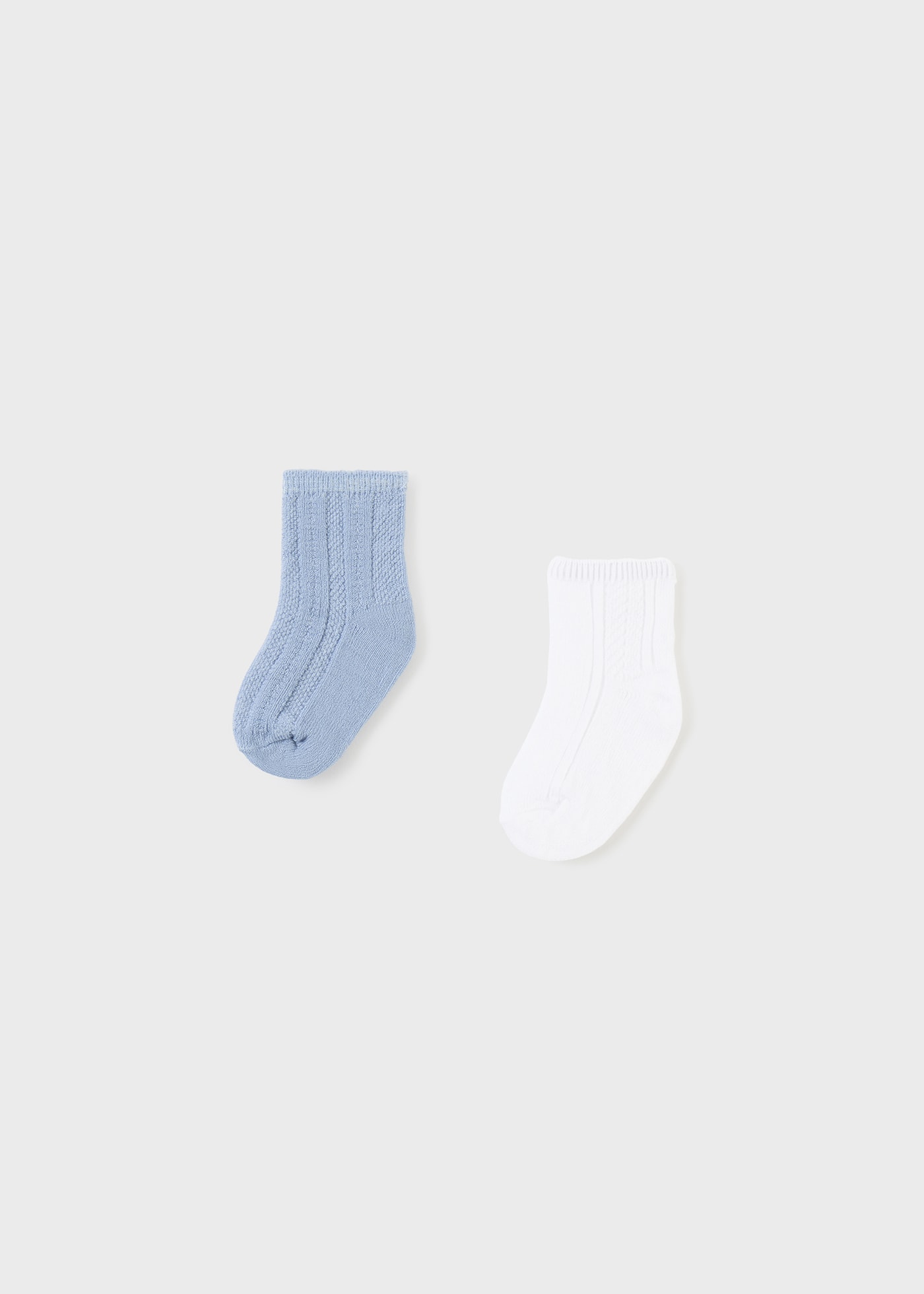 Комплект 2 чифта елегантни чорапи за новородено