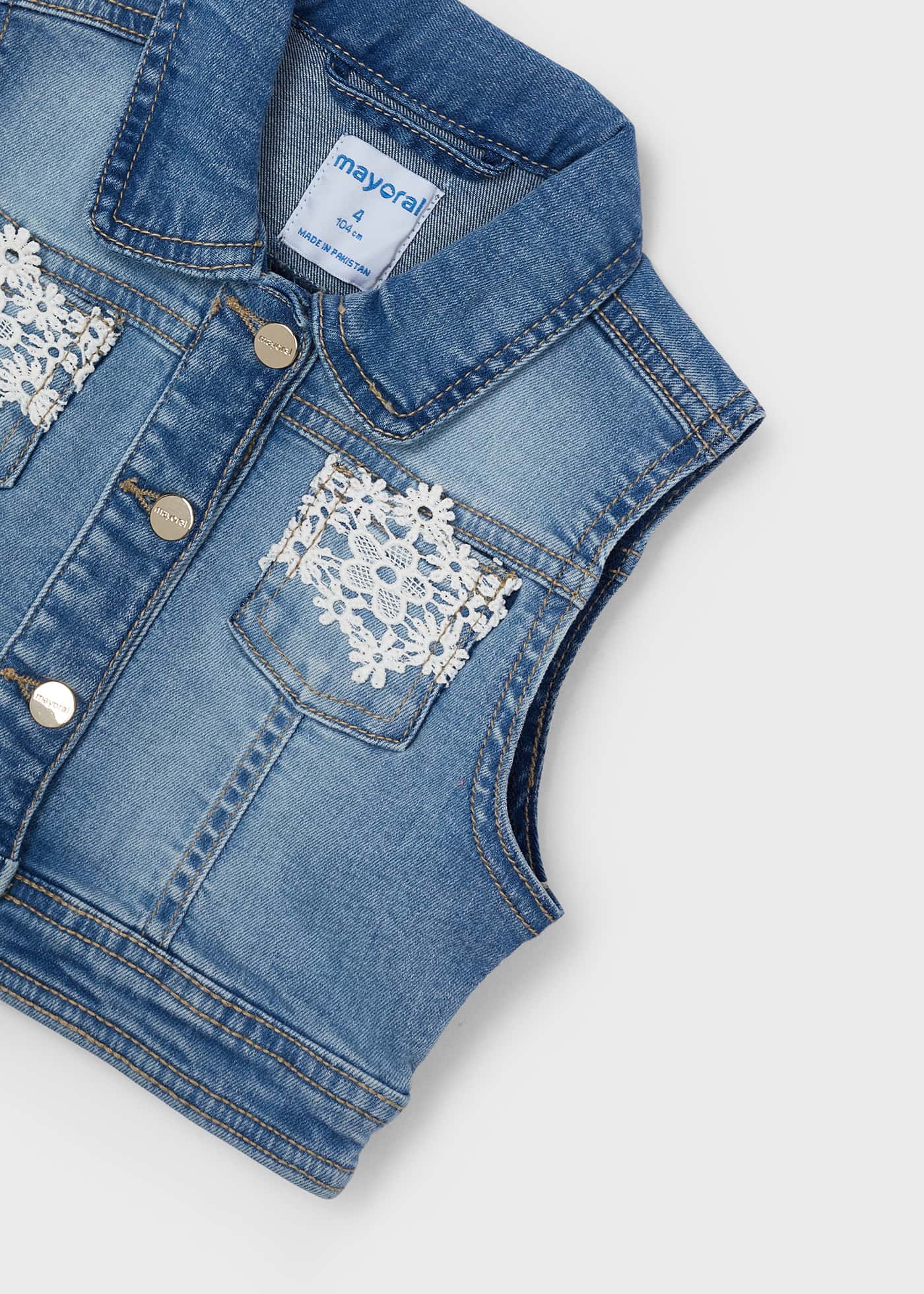 Kamizelka jeansowa z gipiurą Better Cotton dla dziewczynki