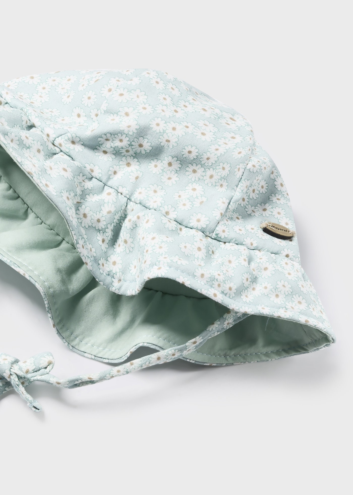 Pagliaccetto finta salopette con cappello Better Cotton neonata