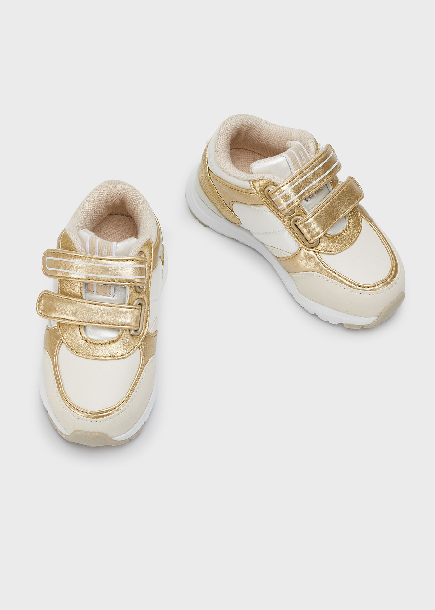 Pantofi sport metalizati bebe