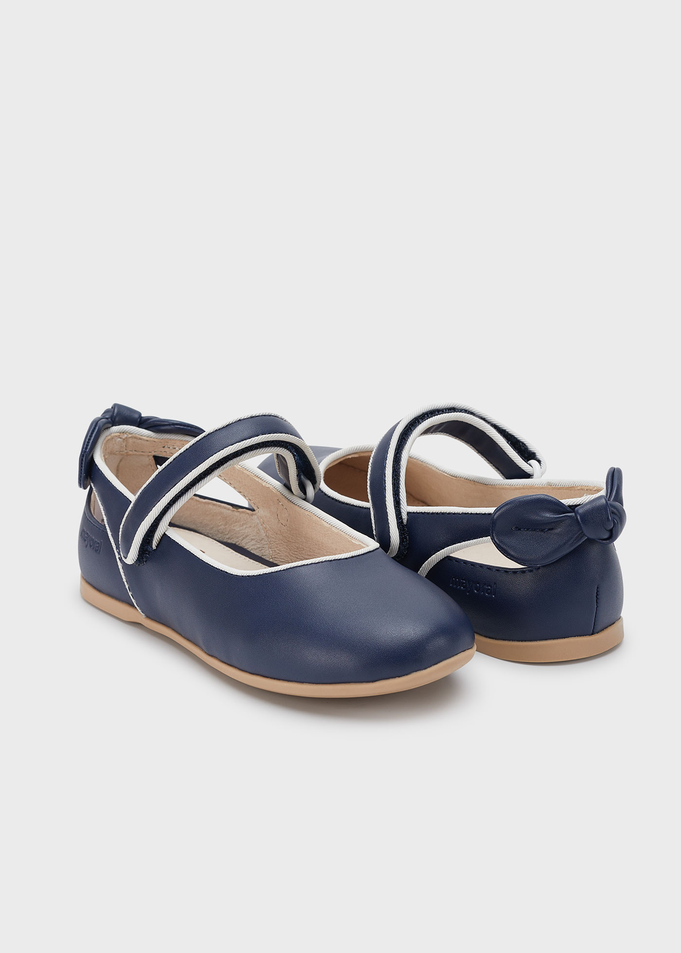 Girls bow mary jane sustainable leather