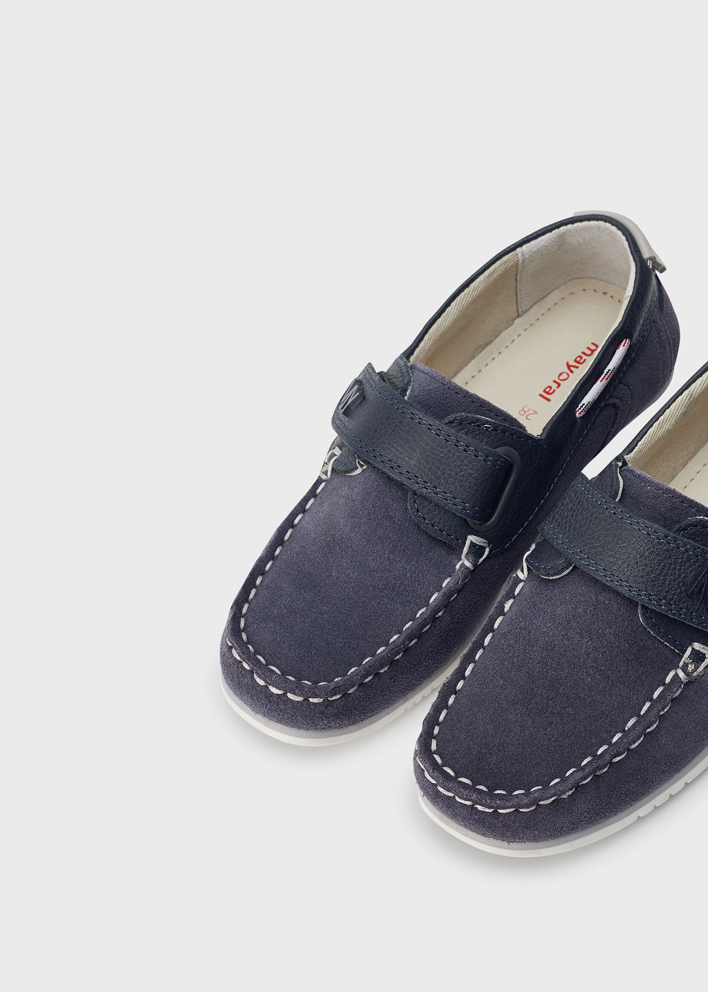 Boys leather boat shoes